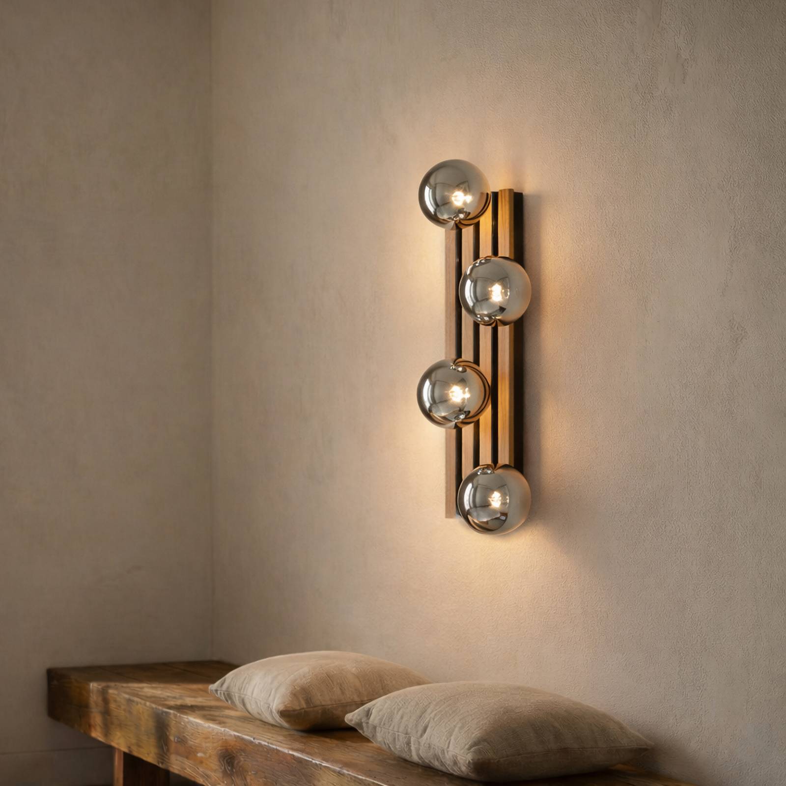 Lindby wandlamp Woodora, hout, glas, rookgrijs, 4-lamps