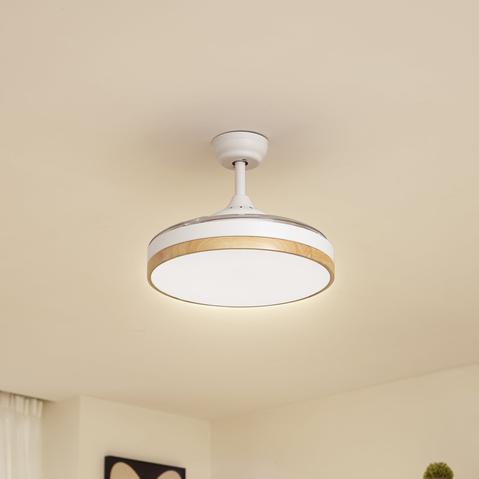 Ventilateur de plafond LED Oras, blanc, courant continu, silencieux, Ø 107 cm -