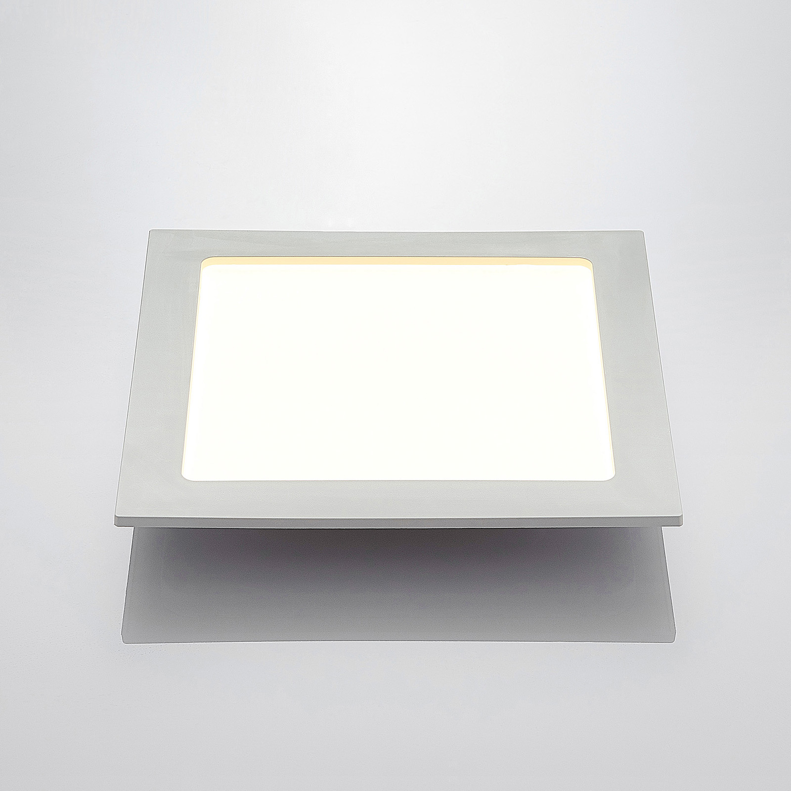 Zapustené LED svetlo Joki biele hranaté 22cm