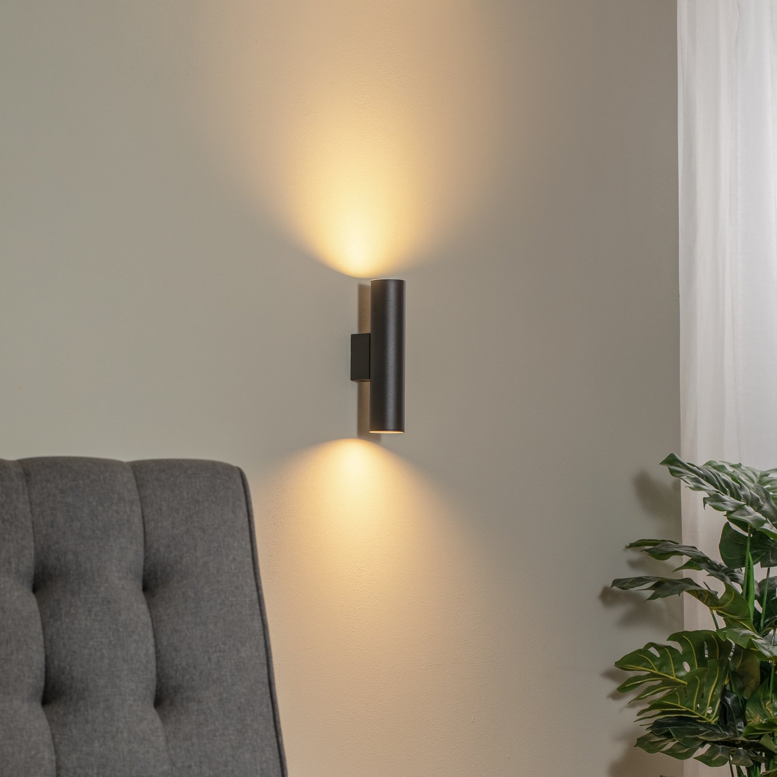 Wandlamp Cerro, zwart, staal, omhoog/omlaag