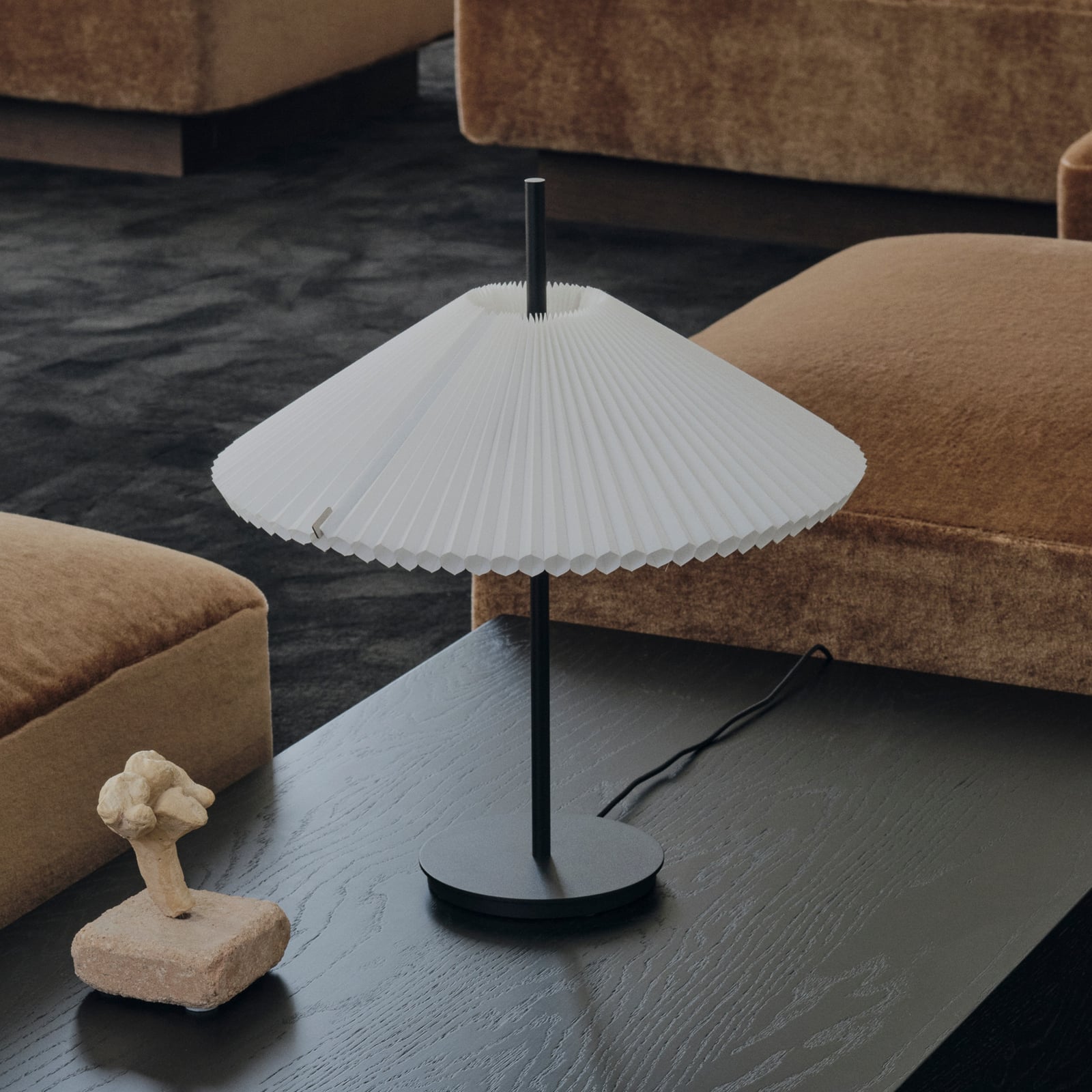 Nebra LED-Tischlampe, schwarz/weiß, 45cm, Textil - New Works