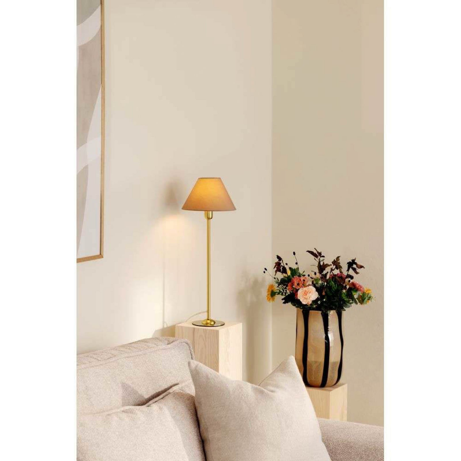 Iris 45 Bordslampa Brushed Brass/Mocha Globen Lighting - Vardagsrum - Metall