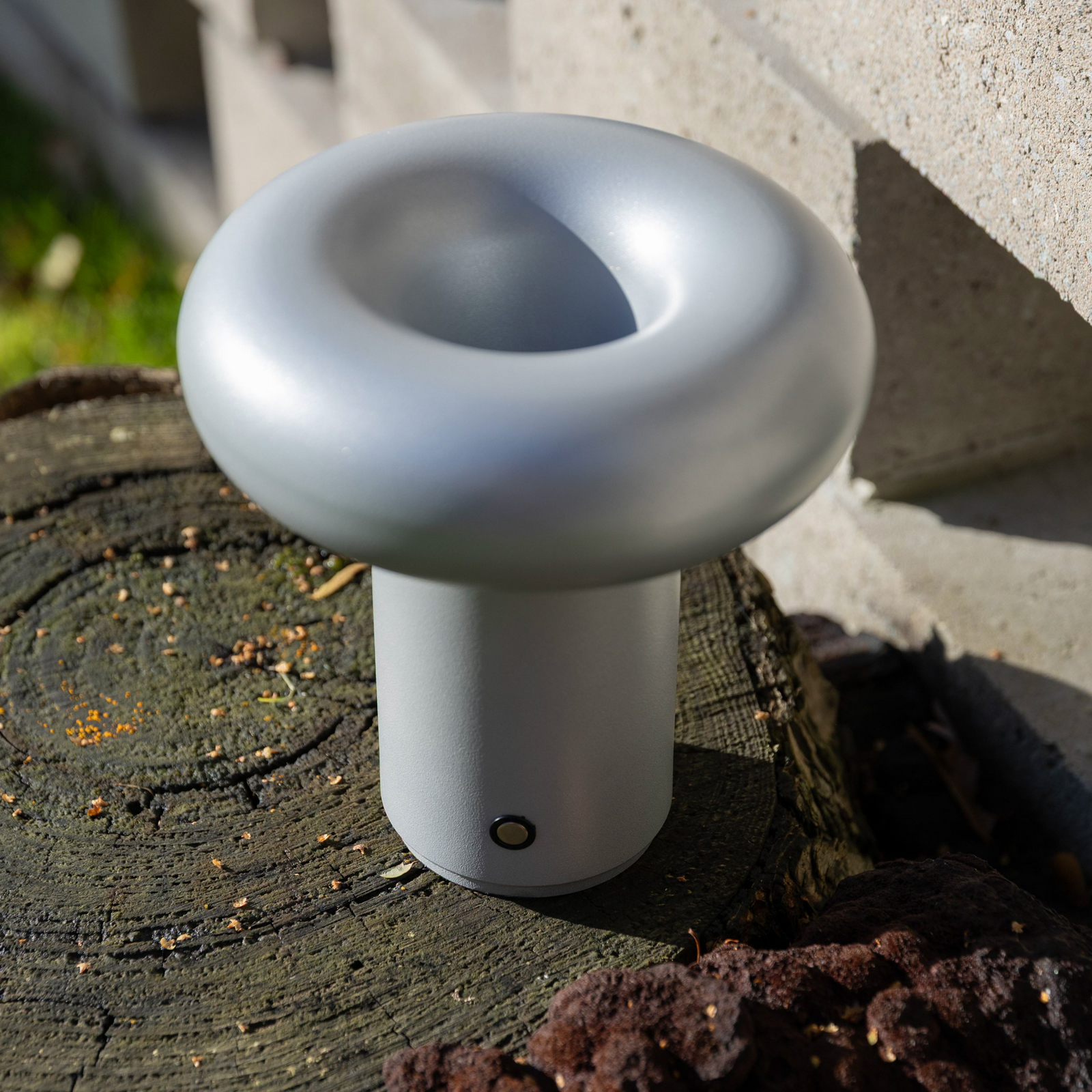 Glimpse bærbar LED-bordlampe, sølv, IP44 – &Klevering