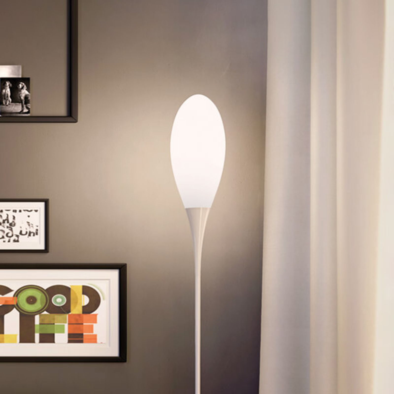 Vloerlamp Spillo met creatief ontwerp