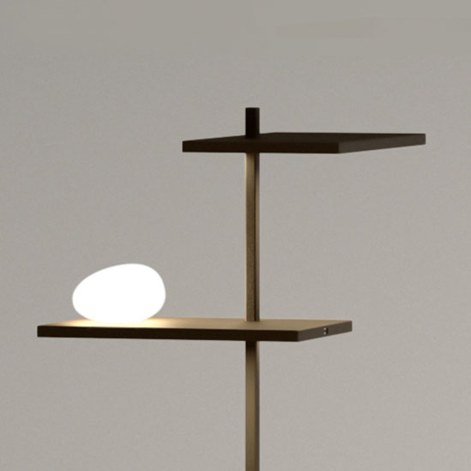 Suite LED-Stehleuchte, braun, 133 cm - Vibia Suite LED-Stehleuchte, braun, 133 cm - Vibia