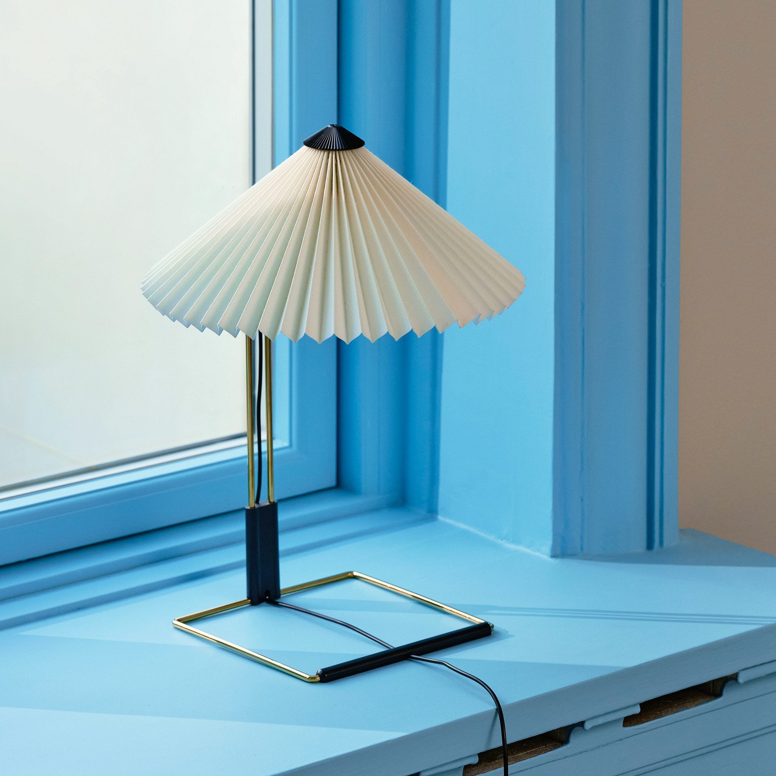 Lampă de masă plisată HAY Matin 300 LED alb - Camera de zi / sufragerie - design - alb alamă - Metal