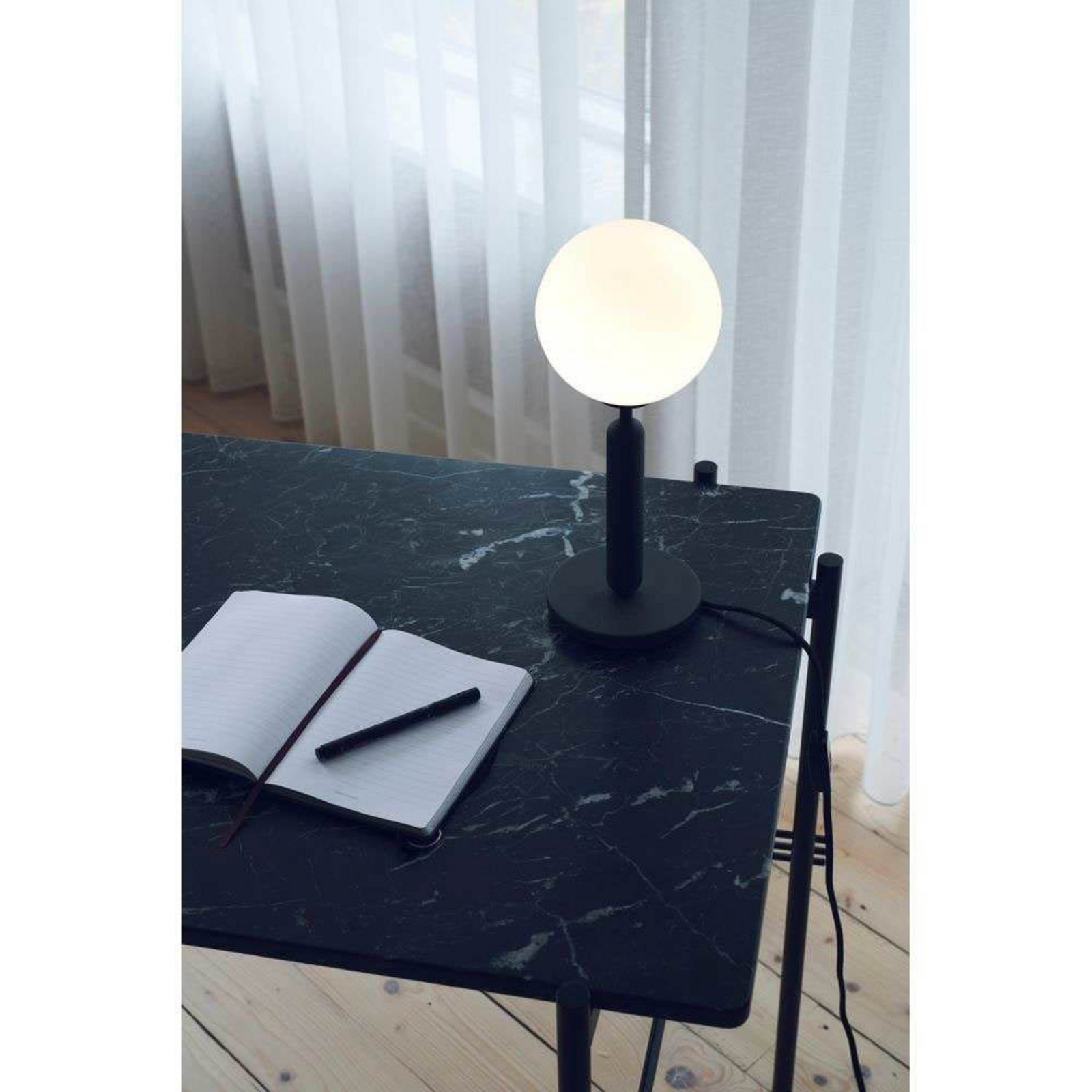 Miira Table Lamp Rock Grey/Opal White - Nuura