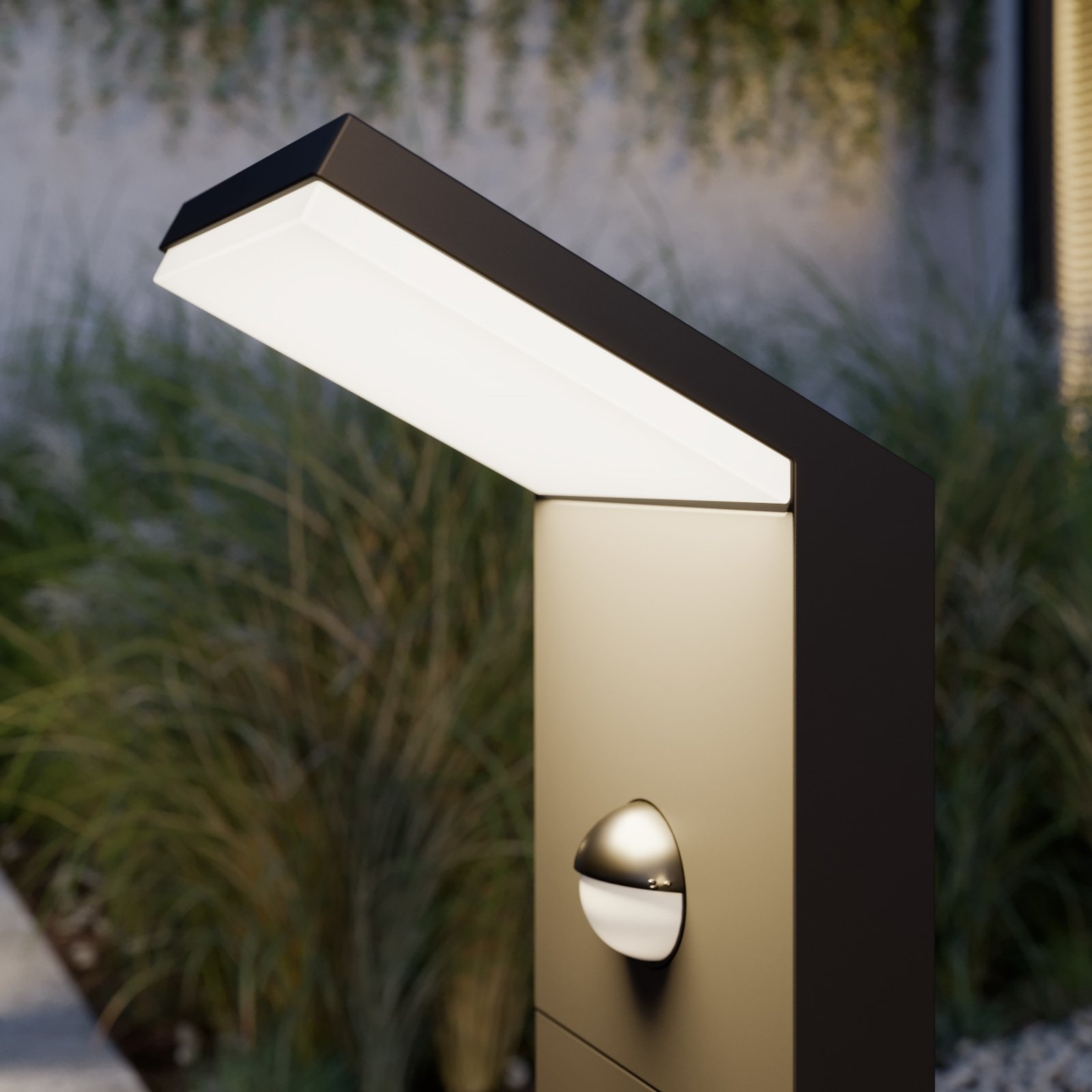 Nevio Outdoor Garden Lamp w/Sensor Graphite - Lucande