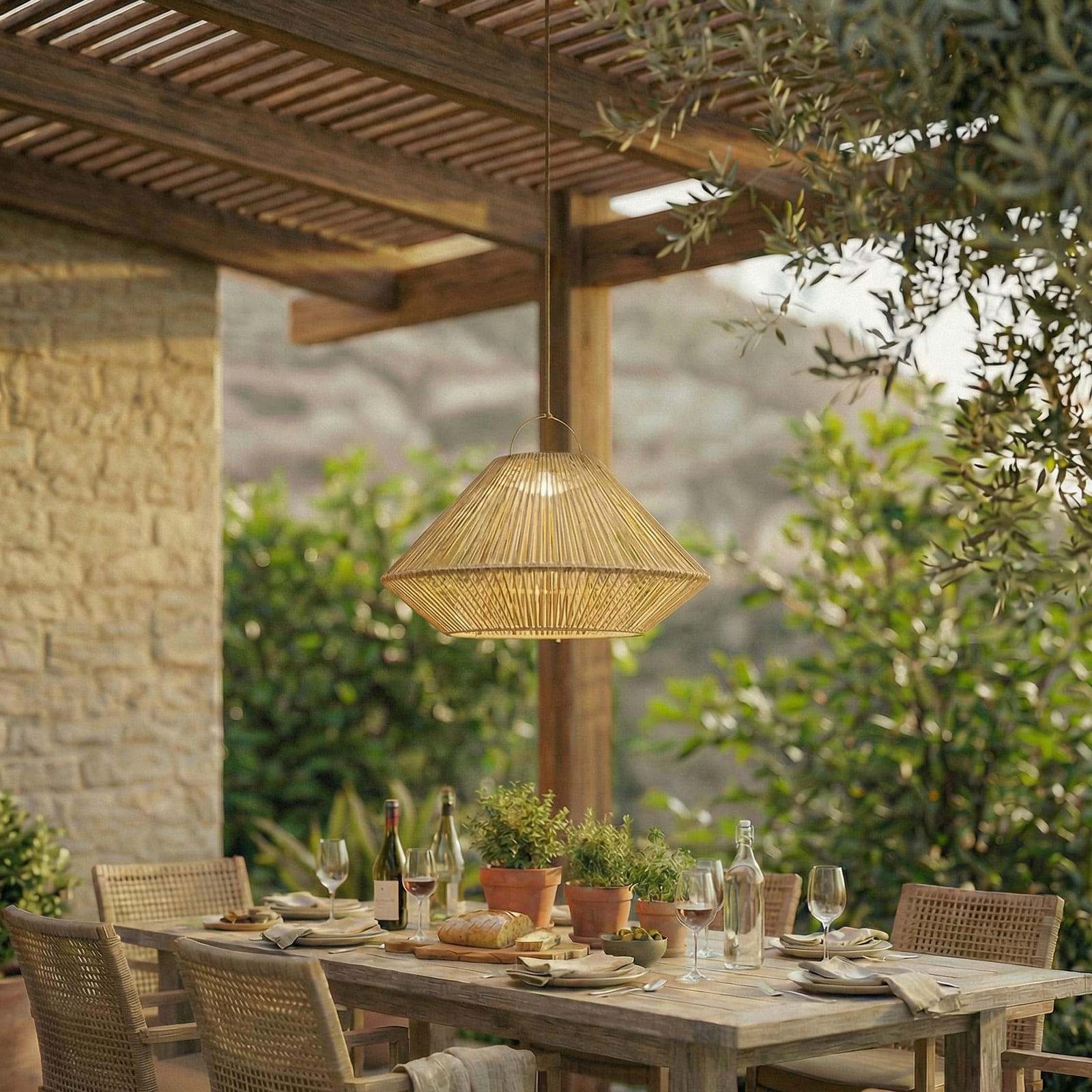 Lindby LED-hanglamp op zonne-energie Austas, beige, Ø 50 cm, USB, IP54