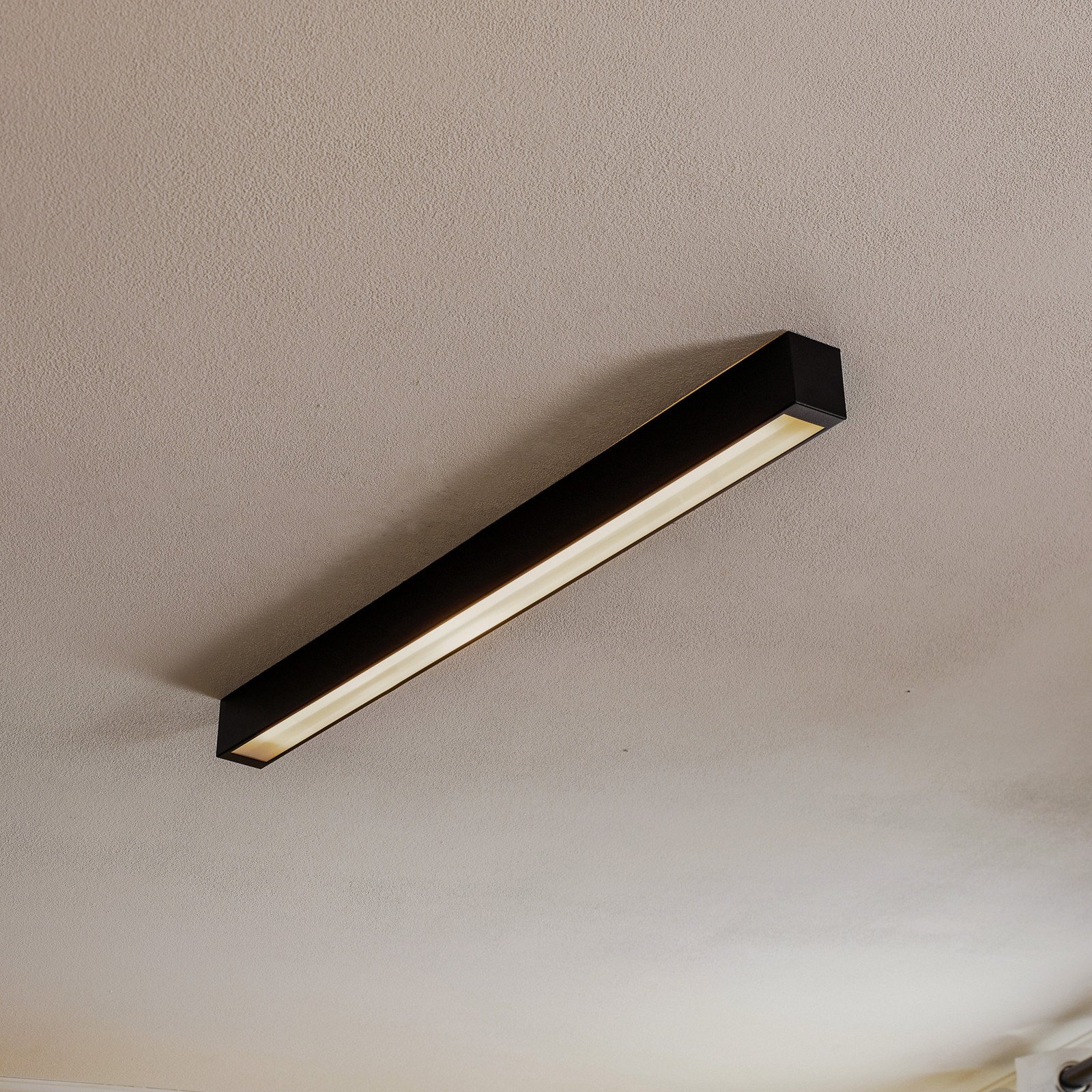 Euluna Plafonieră Straight negru 92 cm - Camera de zi / sufragerie - modern - Metal