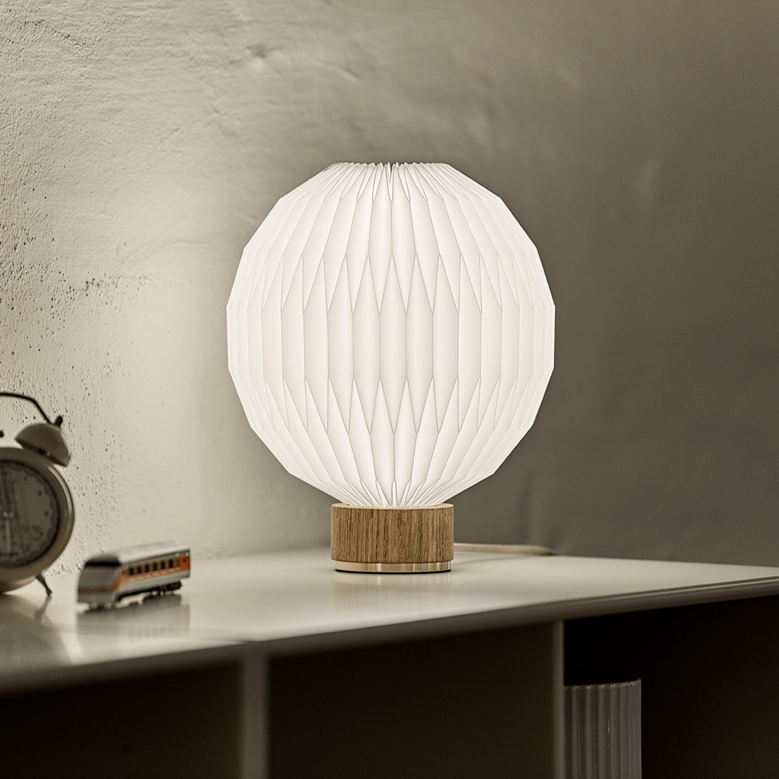 LE KLINT 375 table lamp, plastic lampshade 25 cm