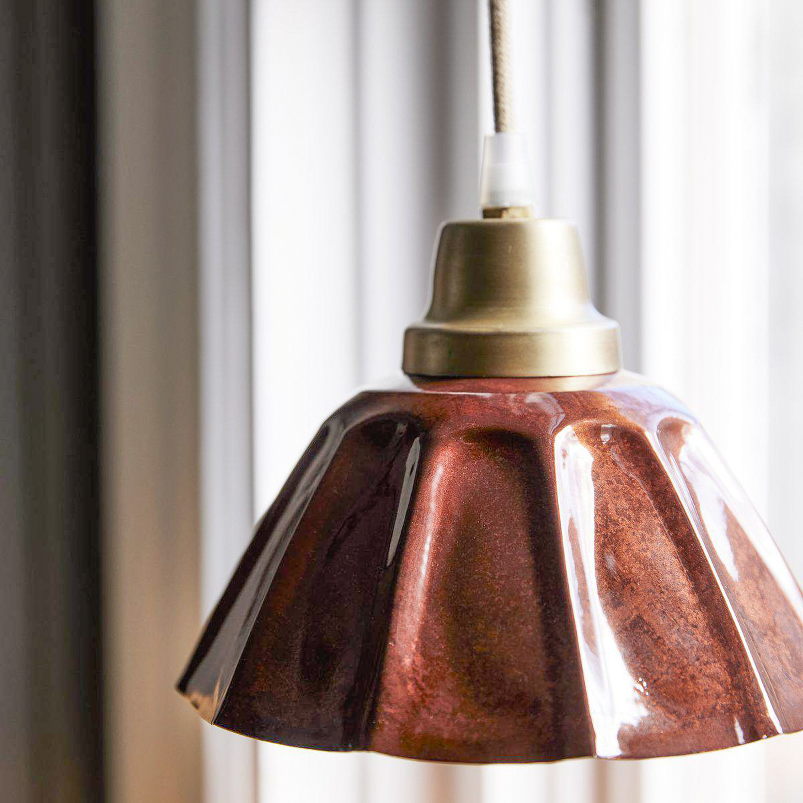 PR Home hanging light Ester, terracotta, Ø 17 cm, iron plug