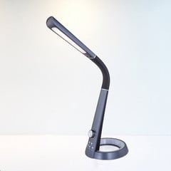 Lampada LED da tavolo Mitti con raccordo USB, nero