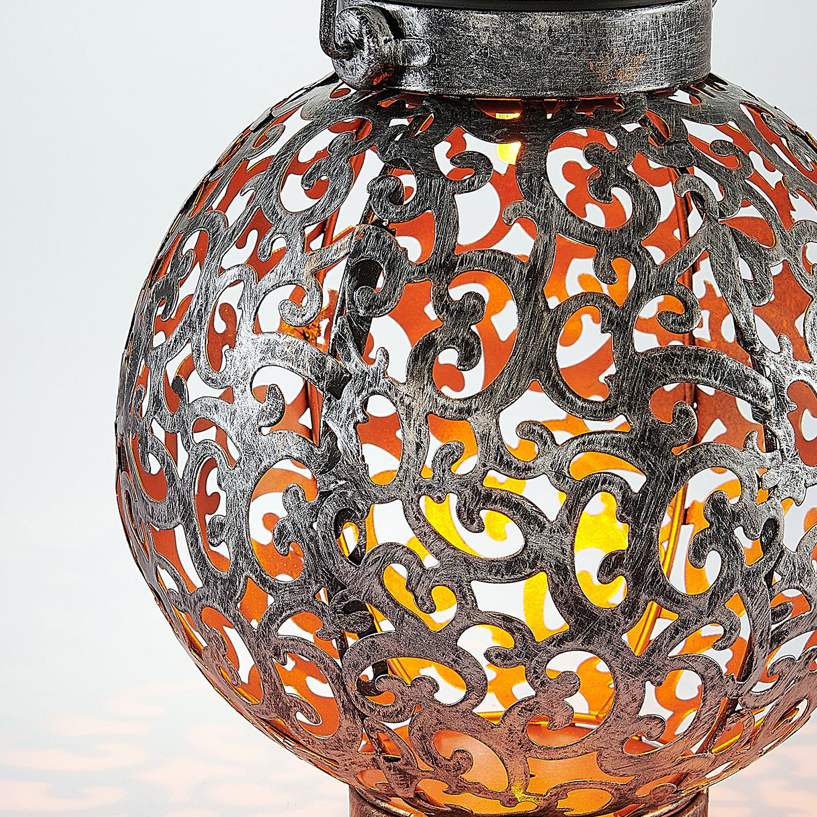 Lindby Adriano LED-Solarlaterne, Ornamente, silber