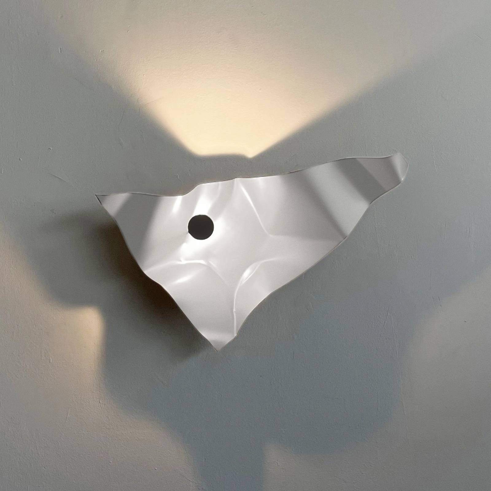 Knikerboker LED-Wandlampe Zona d'ombra, weiß, 79 cm günstig online kaufen