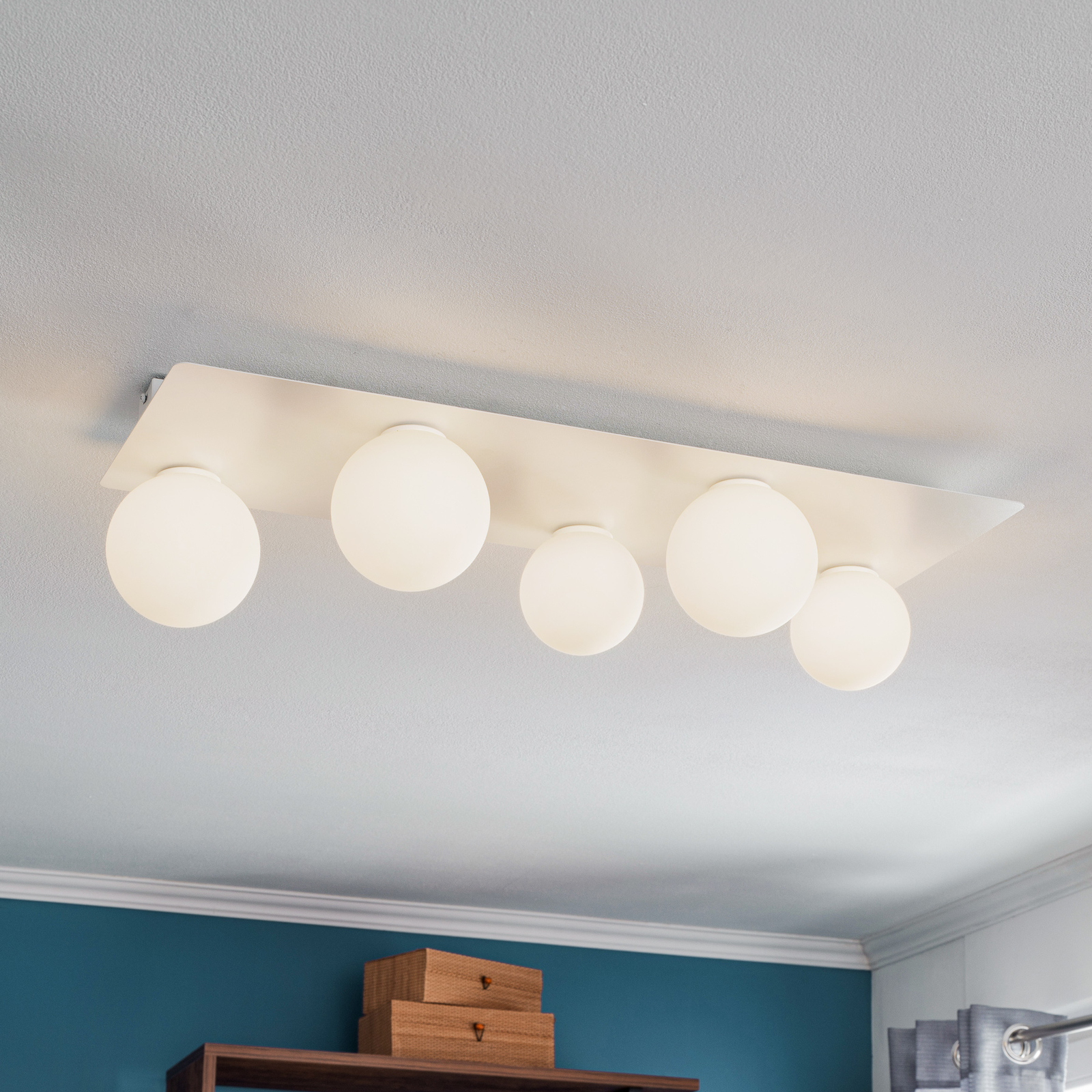 Firn ceiling light, angular, five-bulb, white