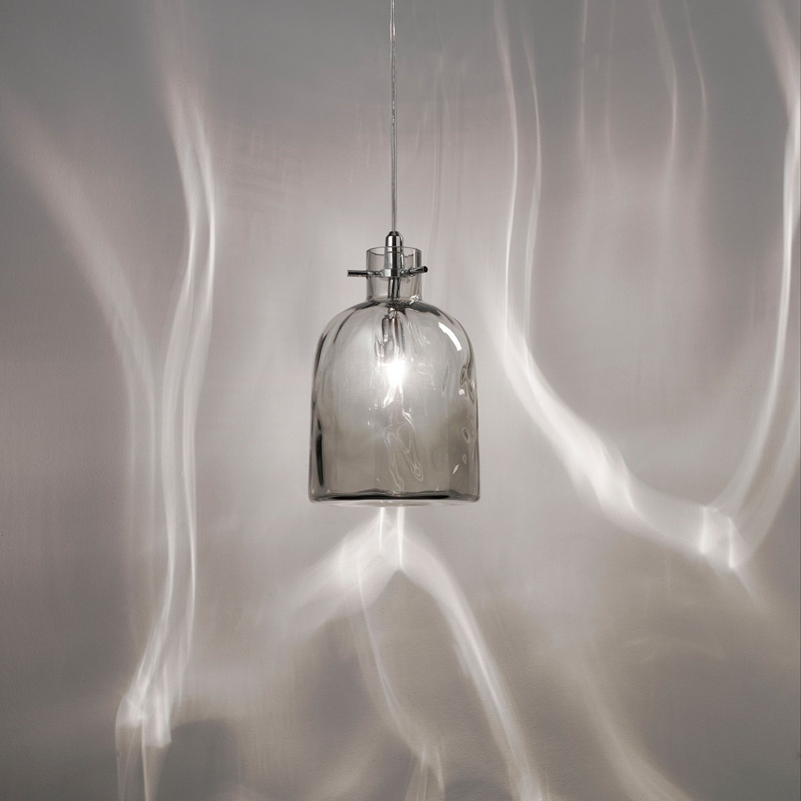 Bossa Nova designerska lampa wisząca dymny szary