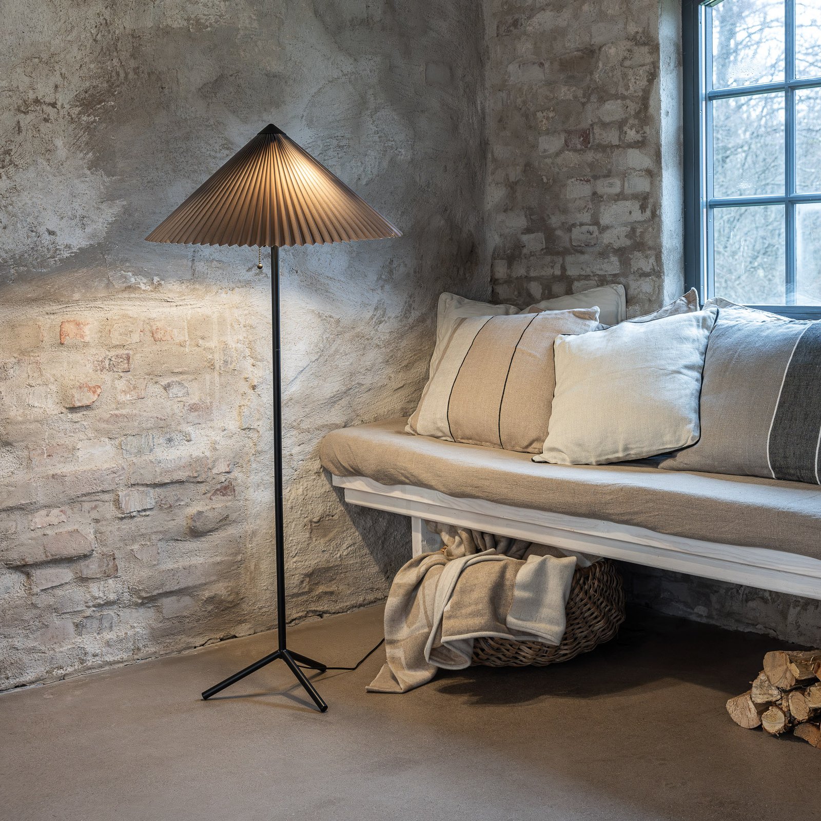 Plisado 2 Gulvlampe Black/Grey - Markslöjd
