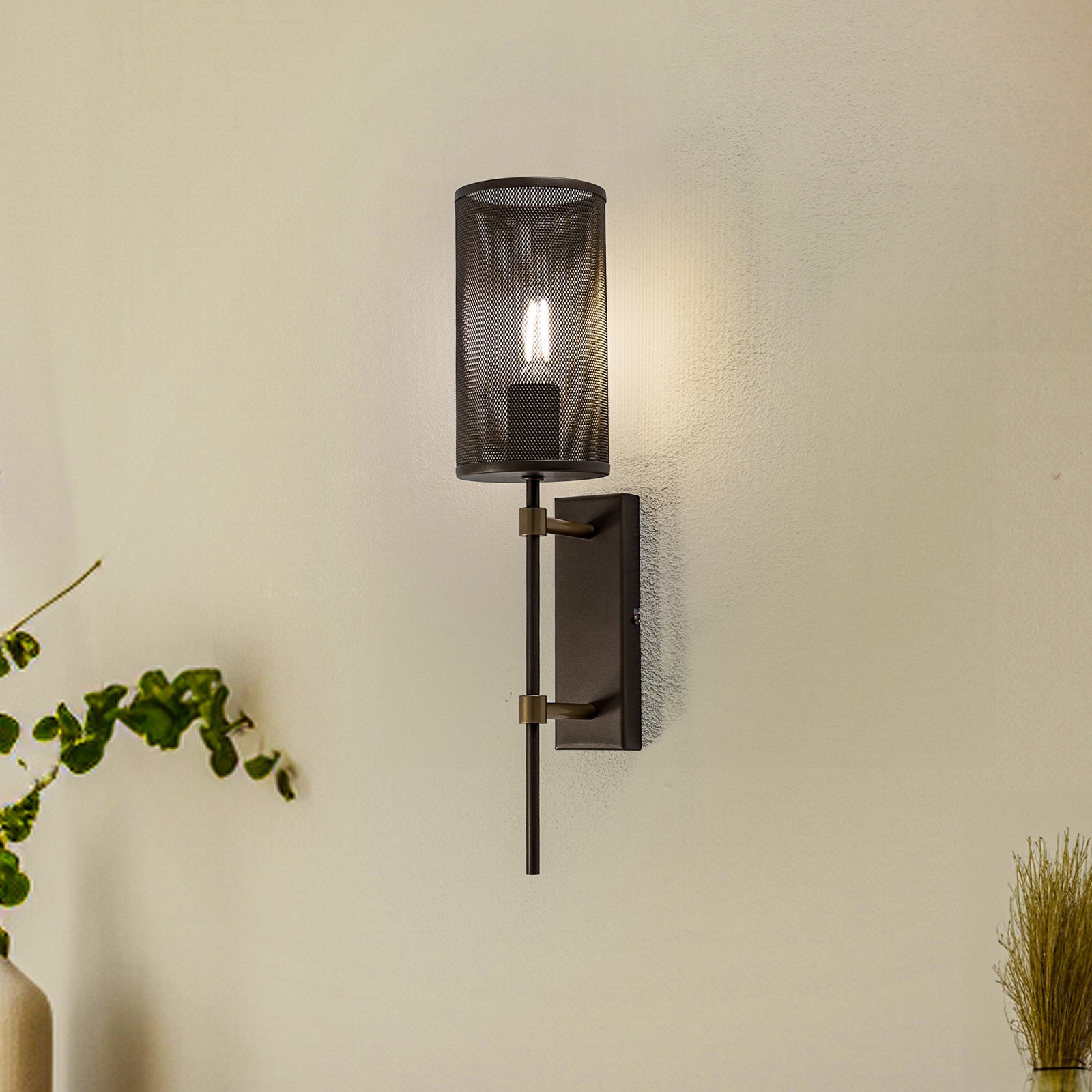 Vägglampa Wall, titanfärgad, höjd 48 cm, stål