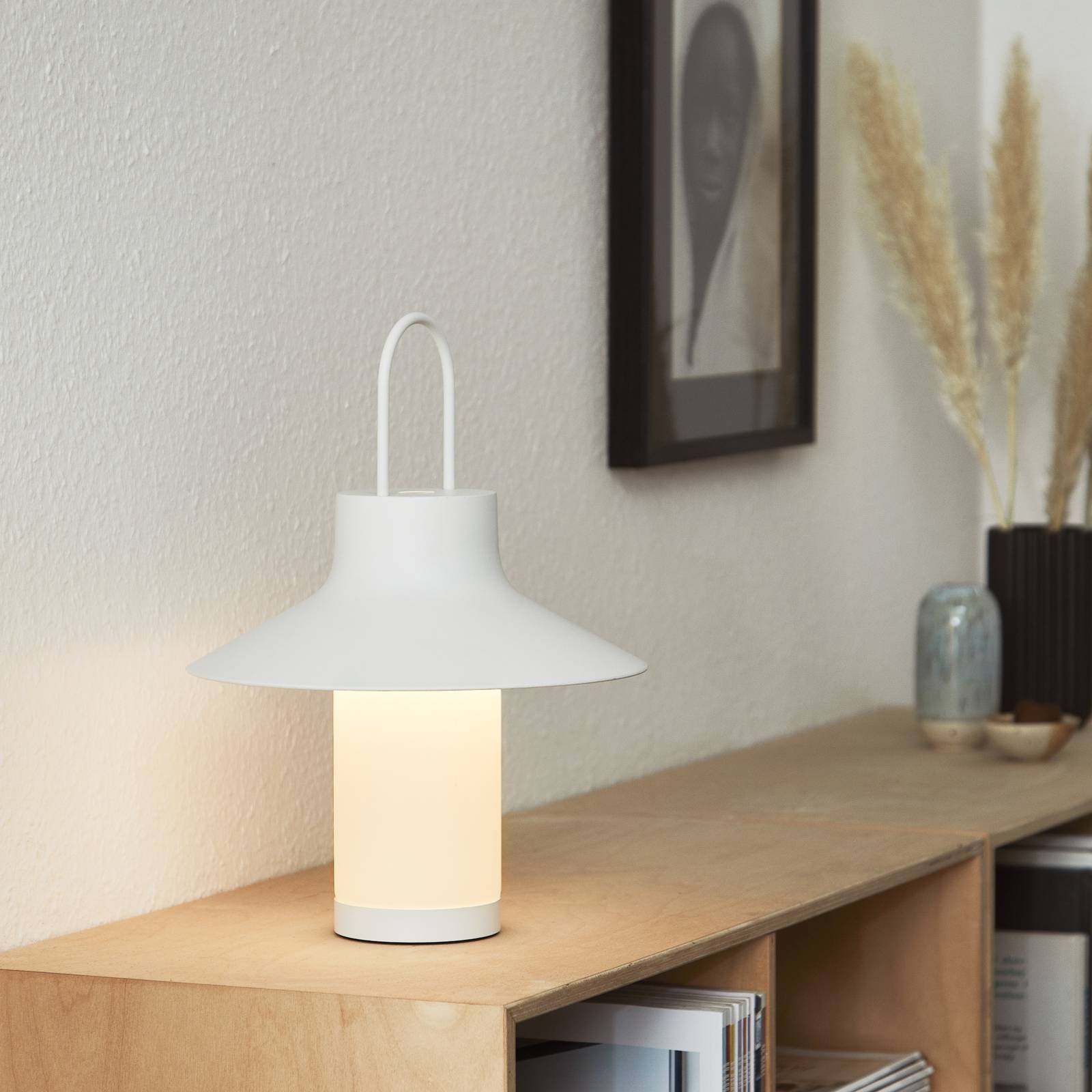 E-shop LOOM DESIGN LED dobíjacia stolová lampa Shadow Large, biela, IP65