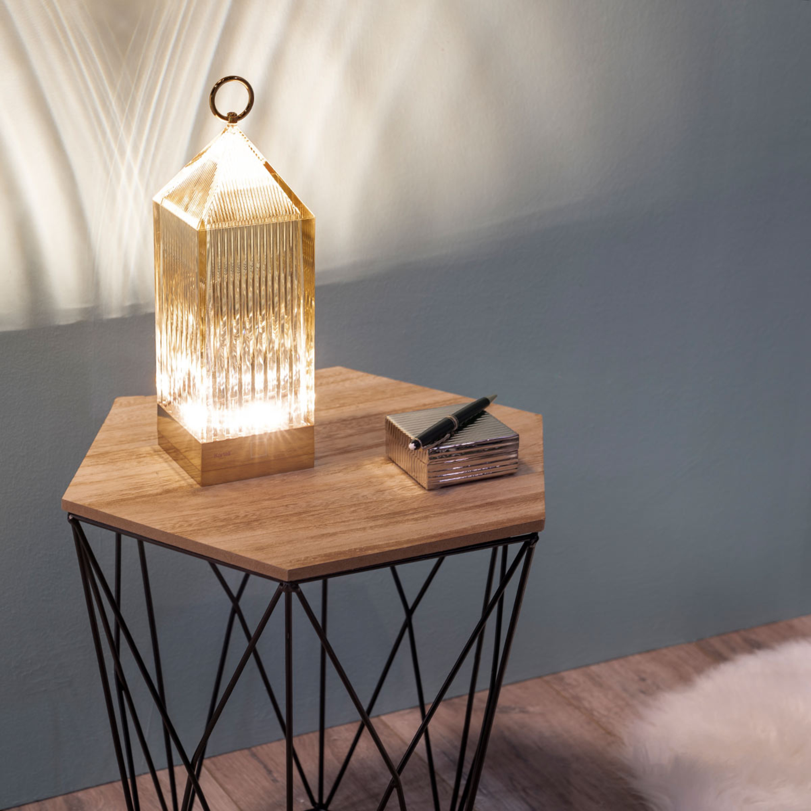 Kartell Lantern Lampada da tavolo LED per esterni, IP54