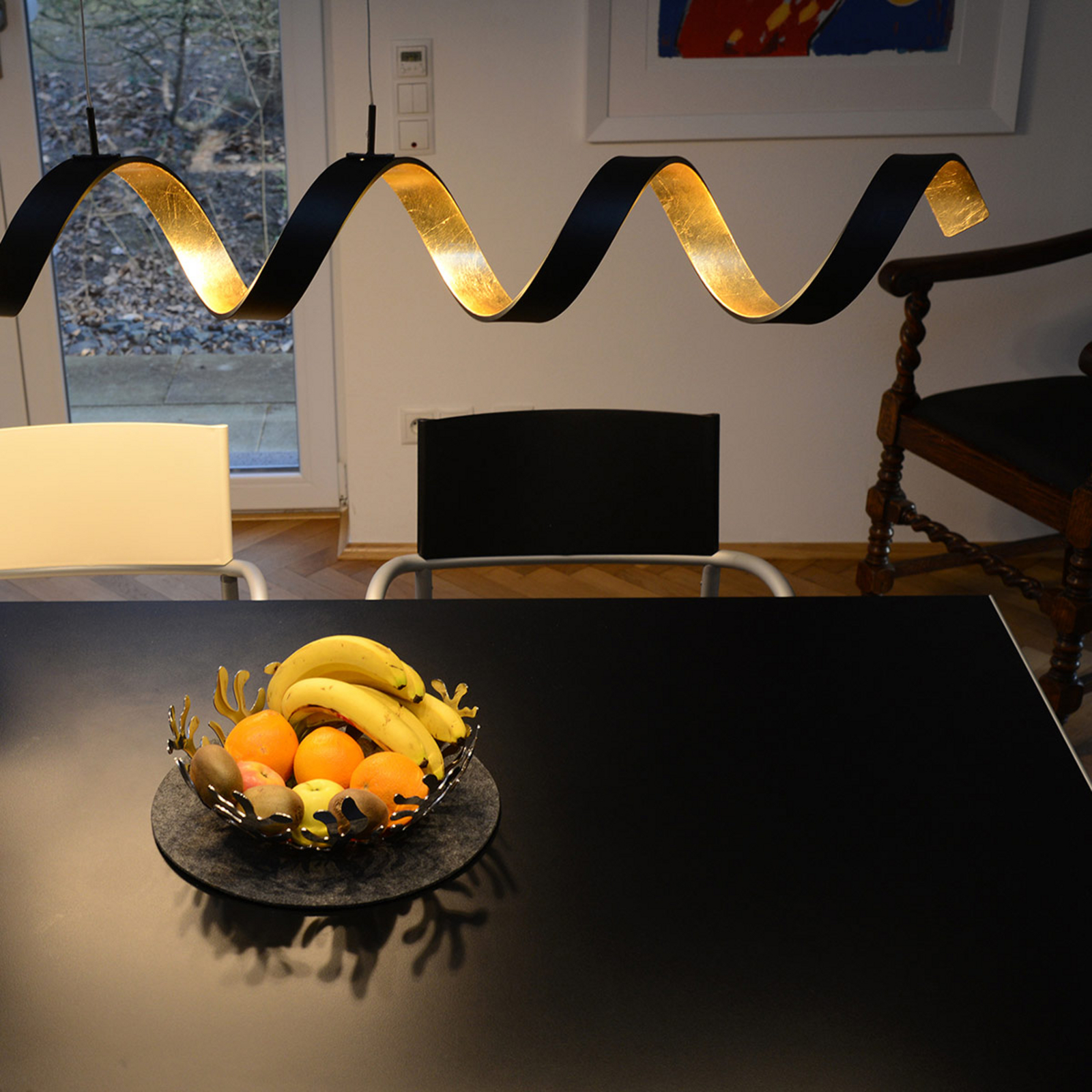 LED-Hängeleuchte Helix, schwarz-gold