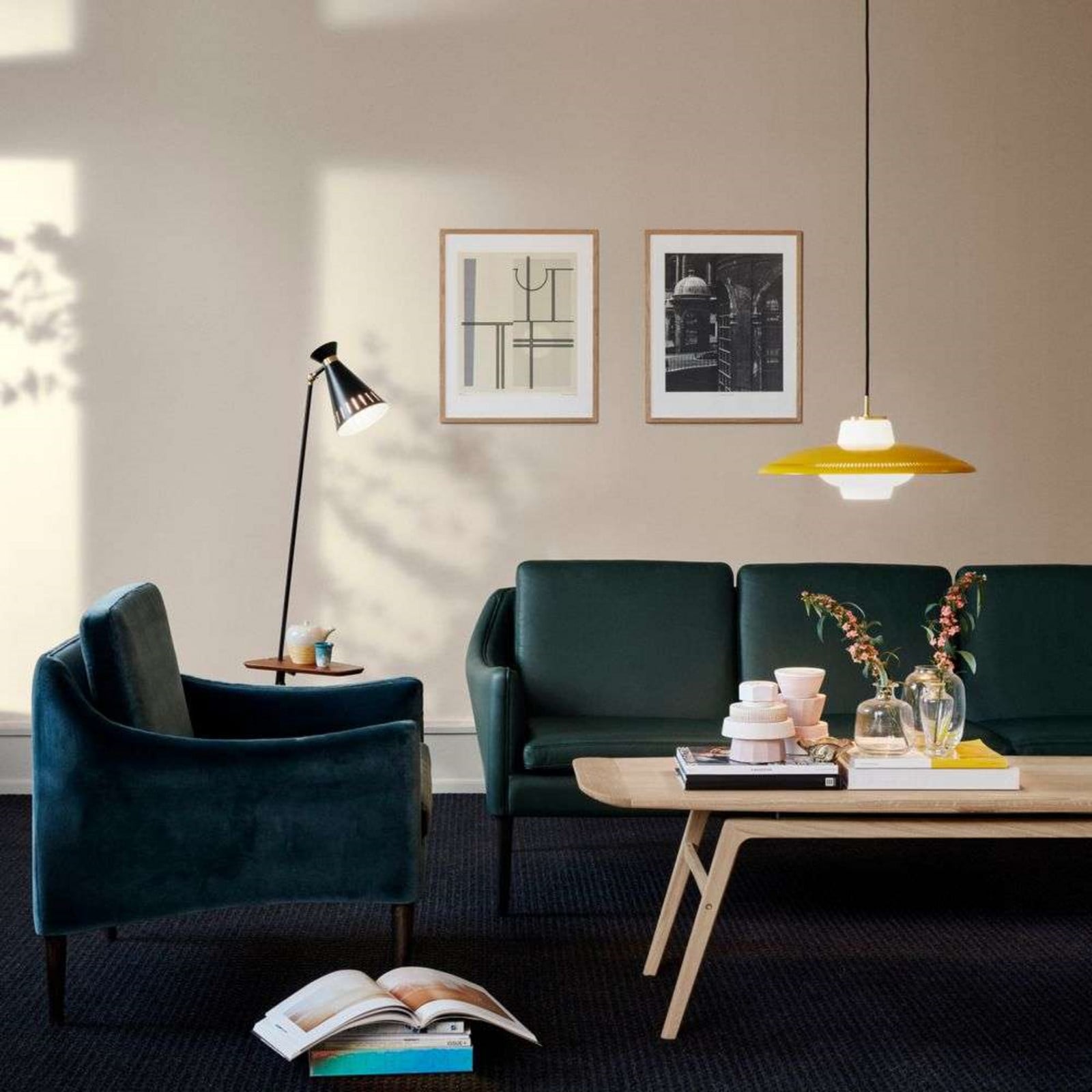 Cone Gulvlampe w/Bord Black Noir Warm Nordic - Stue - Vintage - Metal