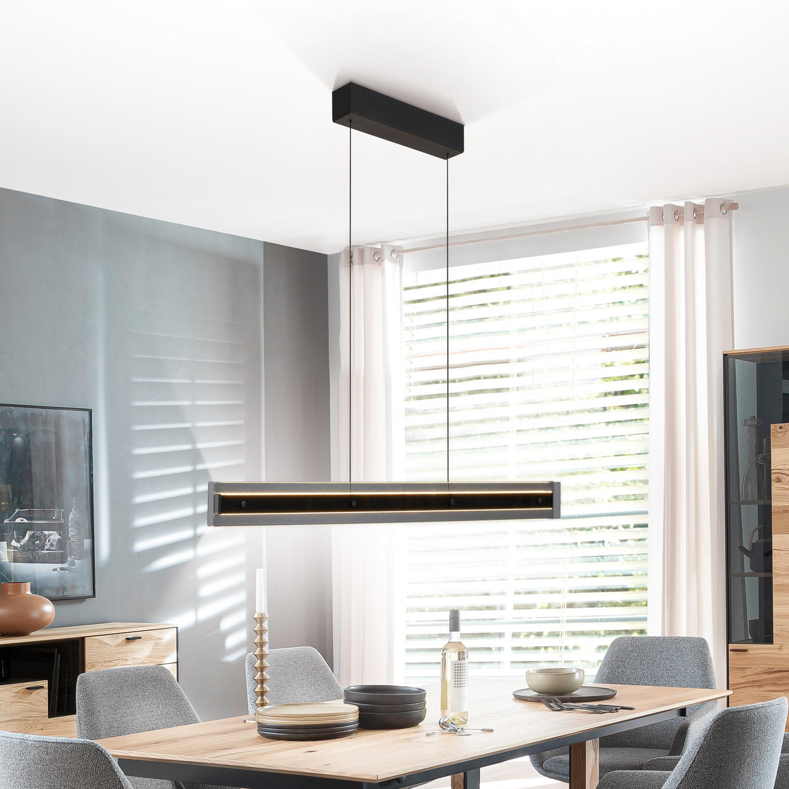 Schöner Wohnen LED-visoka svetilka Lena, črna, z možnostjo zatemnitve, Lift Schöner Wohnen LED-visoka svetilka Lena, črna, z možnostjo zatemnitve, Lift