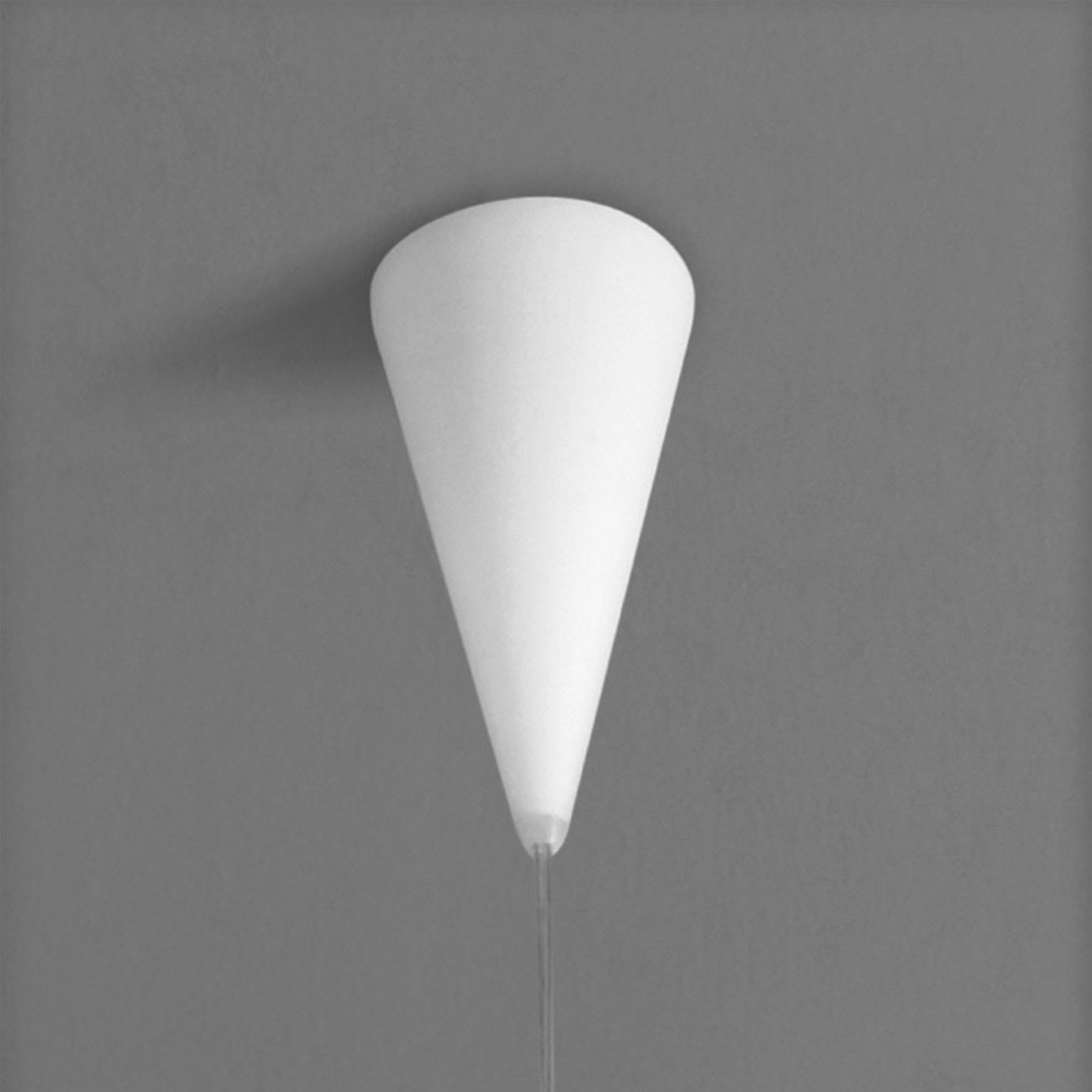Rotaliana Goccia 63 - drop-shaped pendant light