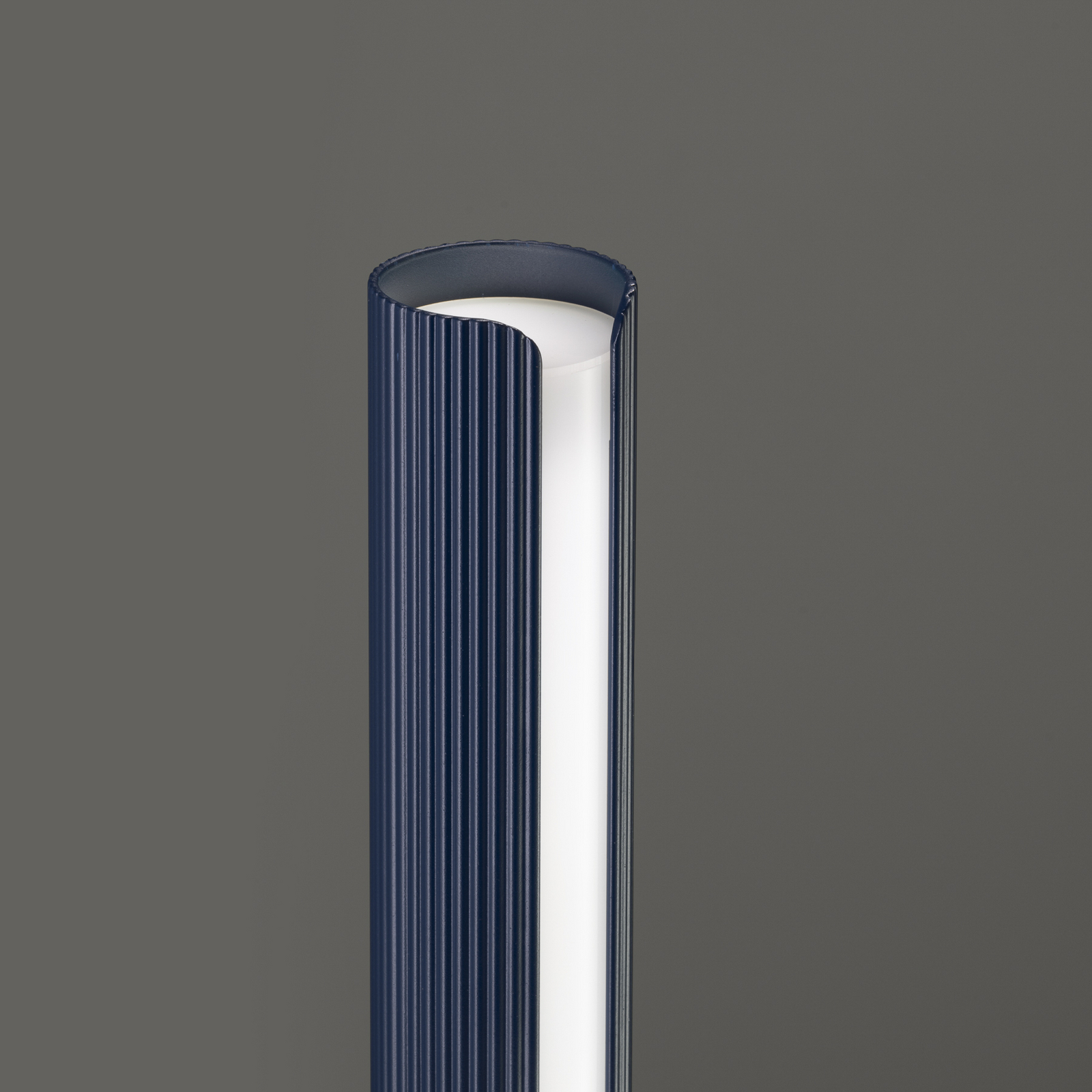 Stolová LED lampa IDEAL LUX Dorica, modrá, výška 25 cm Stolová LED lampa IDEAL LUX Dorica, modrá, výška 25 cm