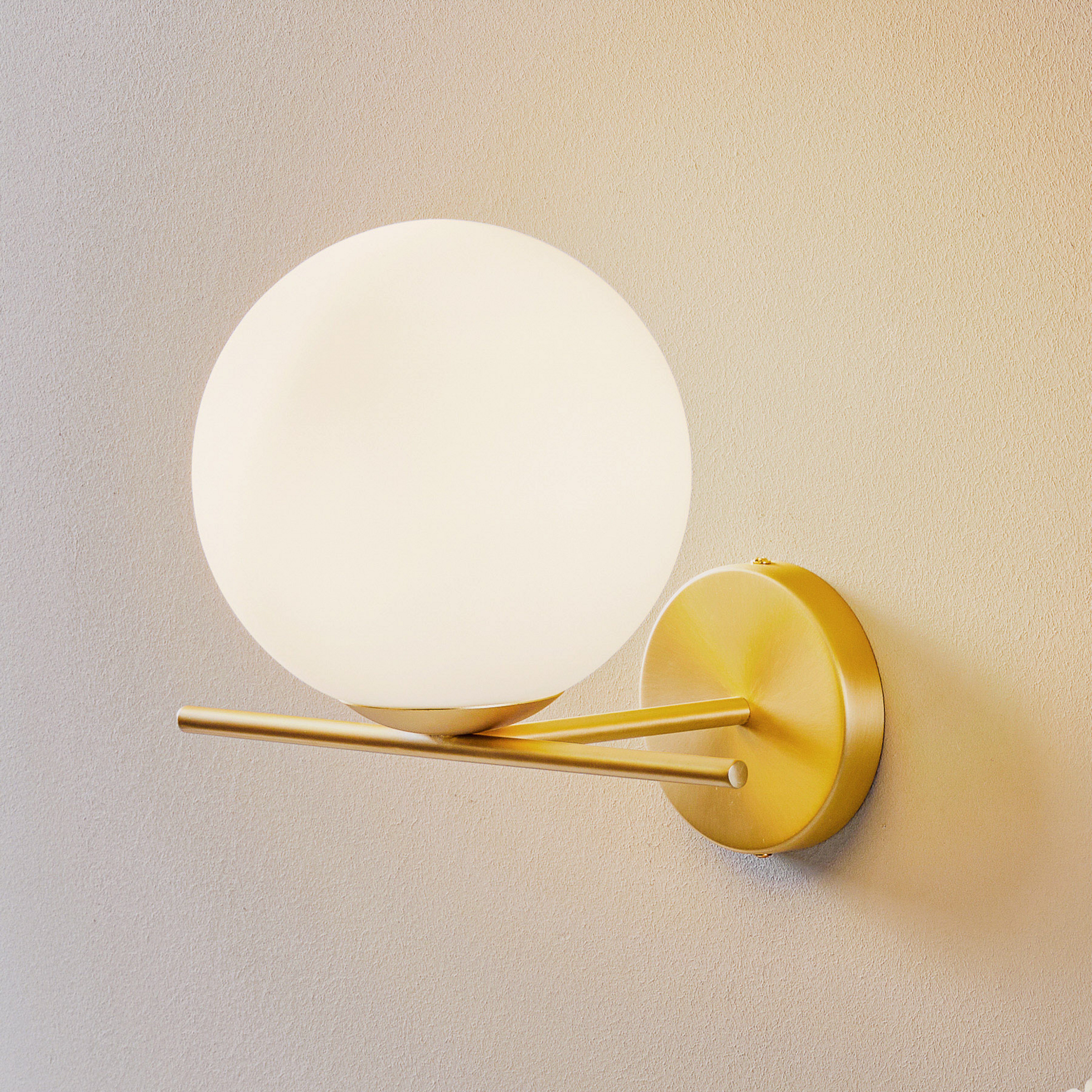 Applique Jugen, dorée, à une lampe