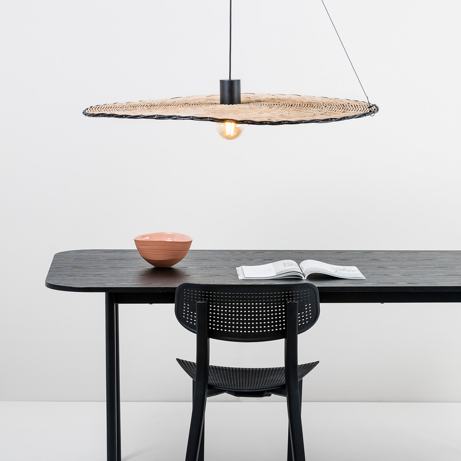 Costas pendant light, rattan lampshade, tiltable