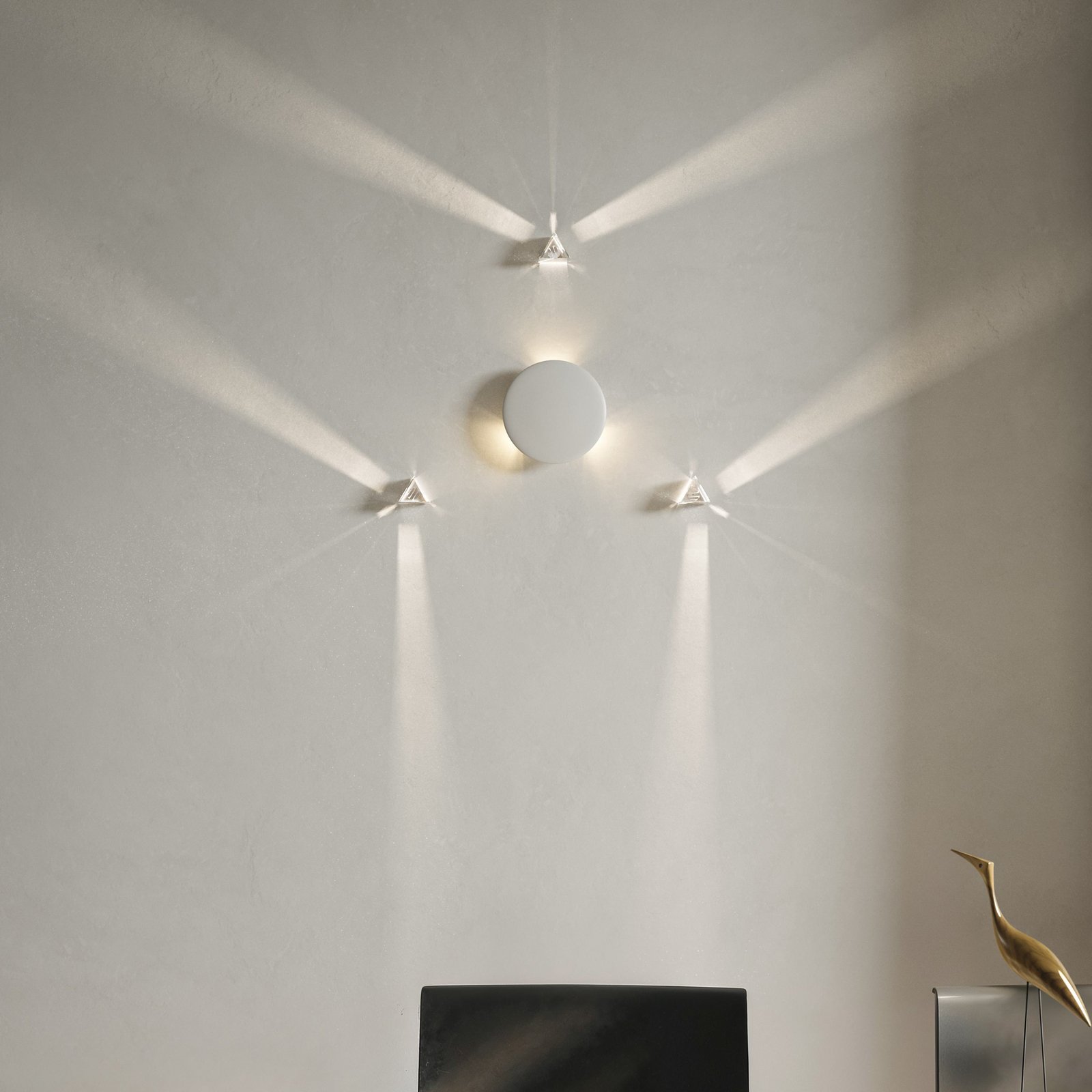 Karman LED wall light RAINBOW, white, Ø 18 cm, plastic
