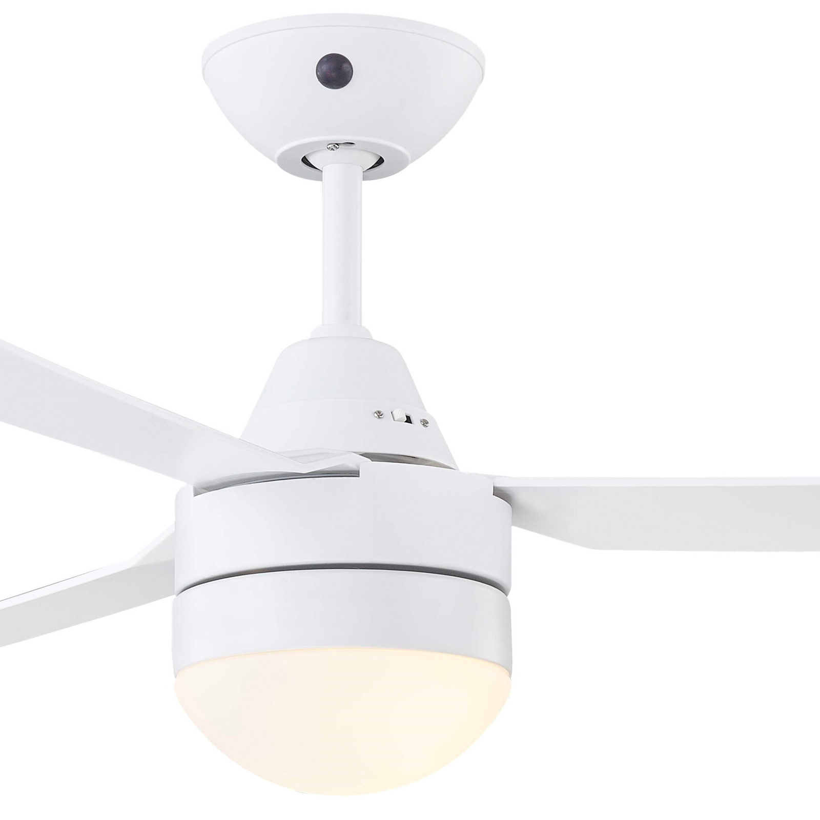 Beacon ceiling fan with light Megara white Ø 122 cm quiet