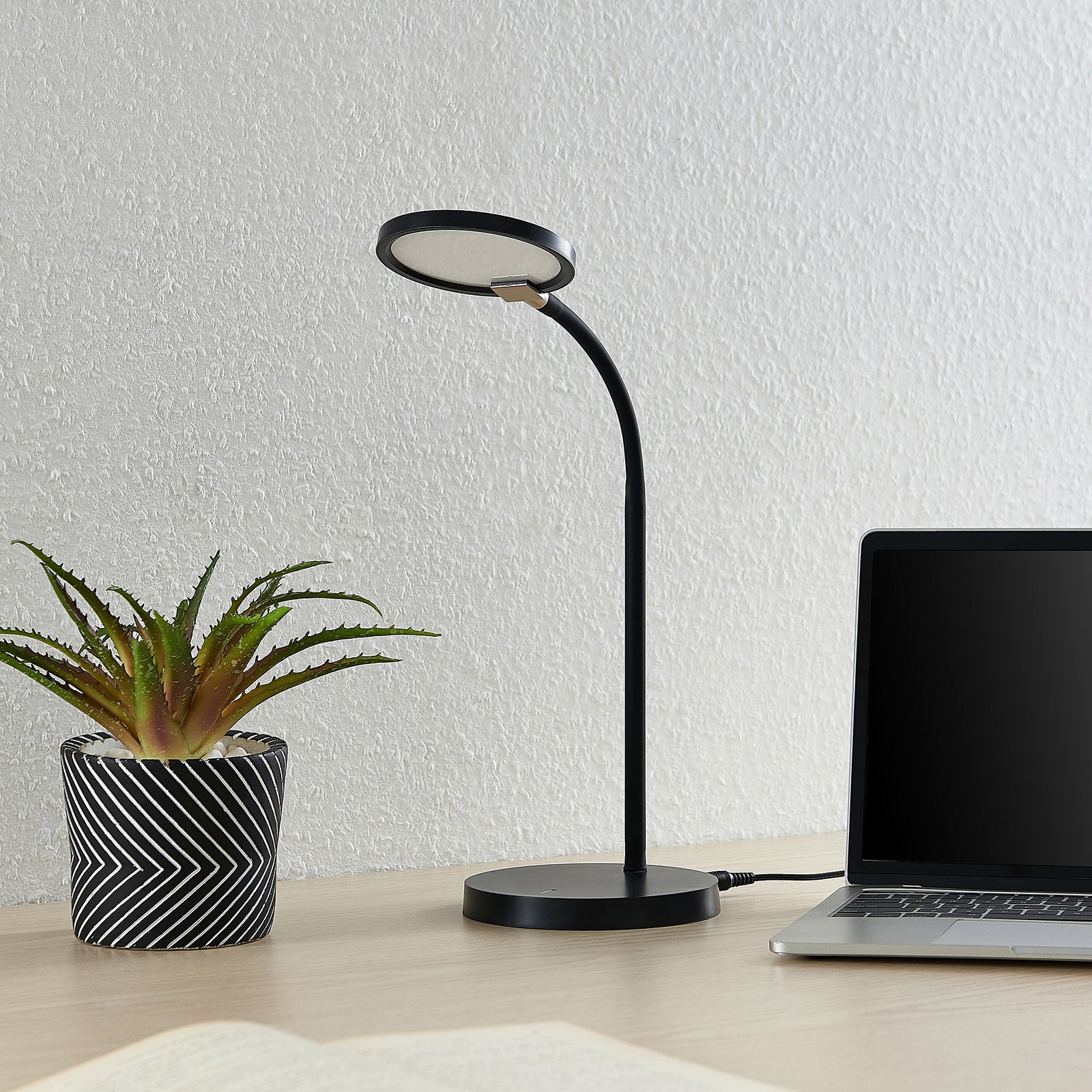 Binera LED Tischleuchte 3-Step Black - Lindby