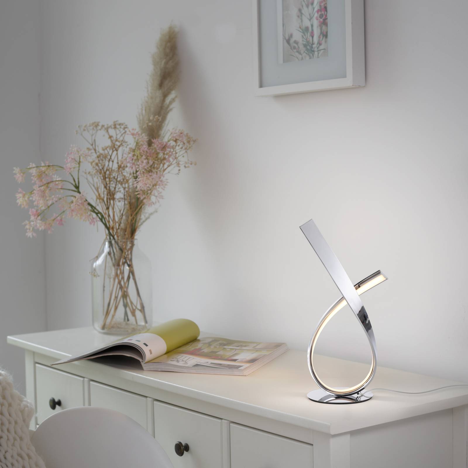 E-shop Paul Neuhaus Linda stolová LED lampa, chróm