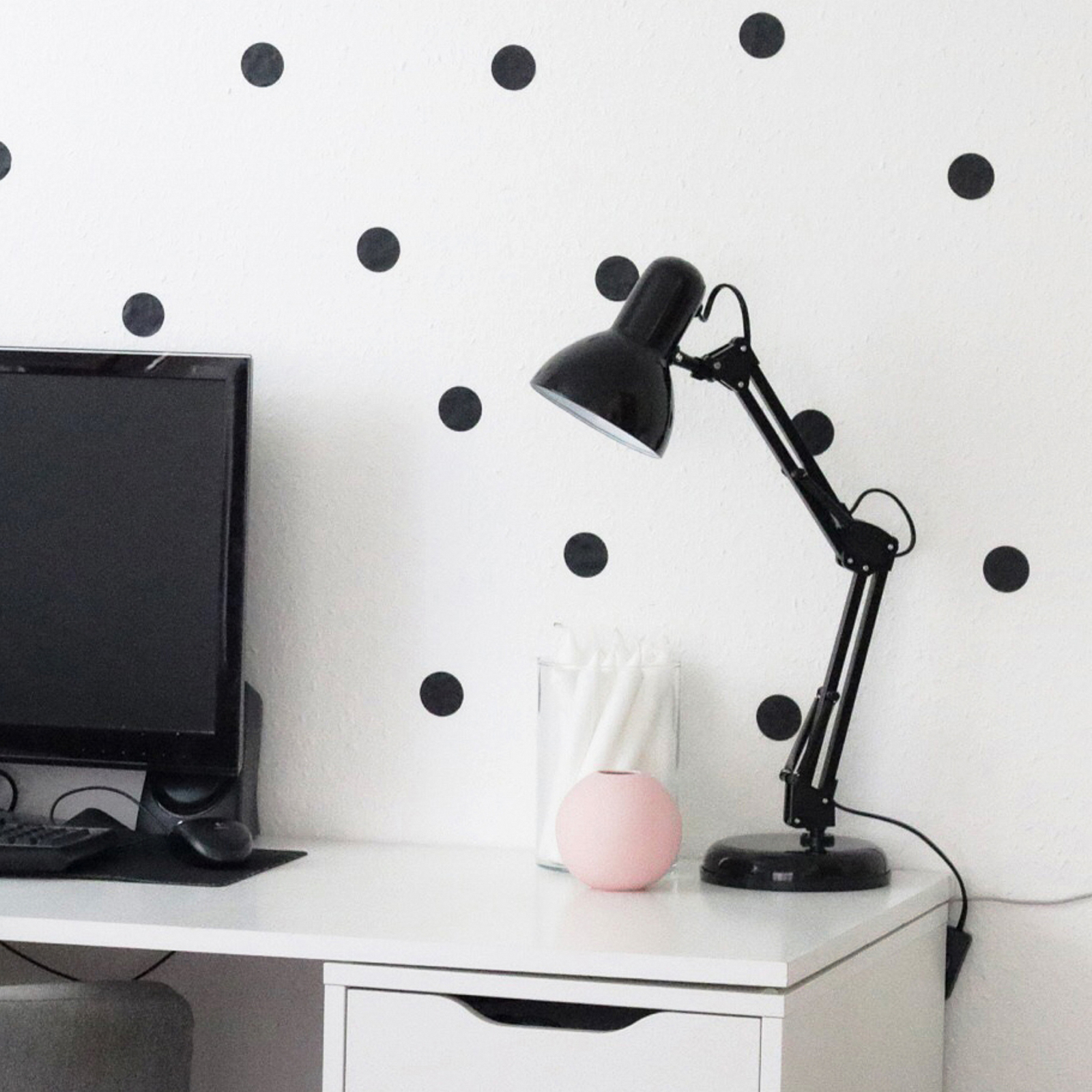 Namizna svetilka Hera, črna, kovina, višina 53 cm, E14 Namizna svetilka Hera, črna, kovina, višina 53 cm, E14