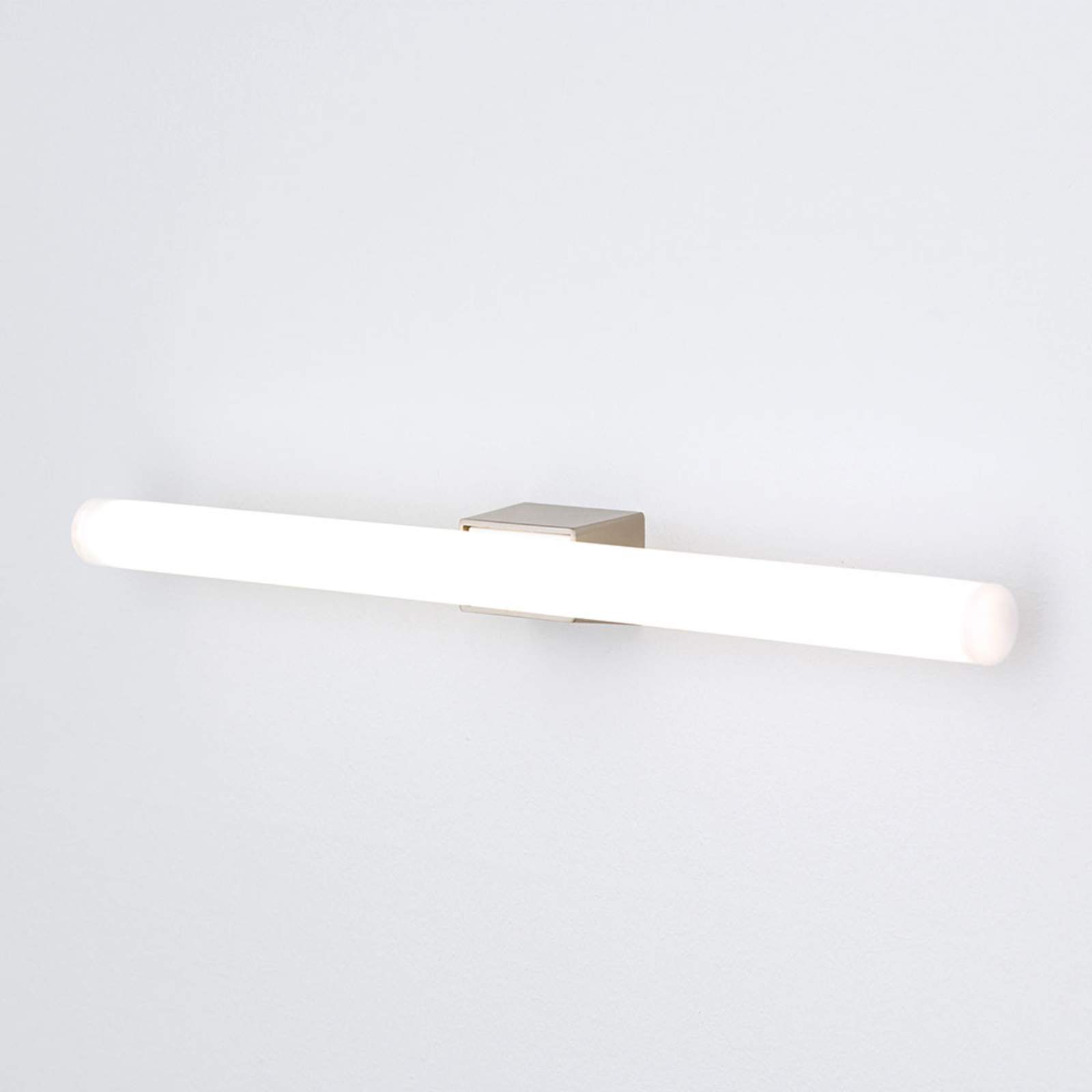 LED-Spiegelleuchte Visagist mit LED-Linienlampe