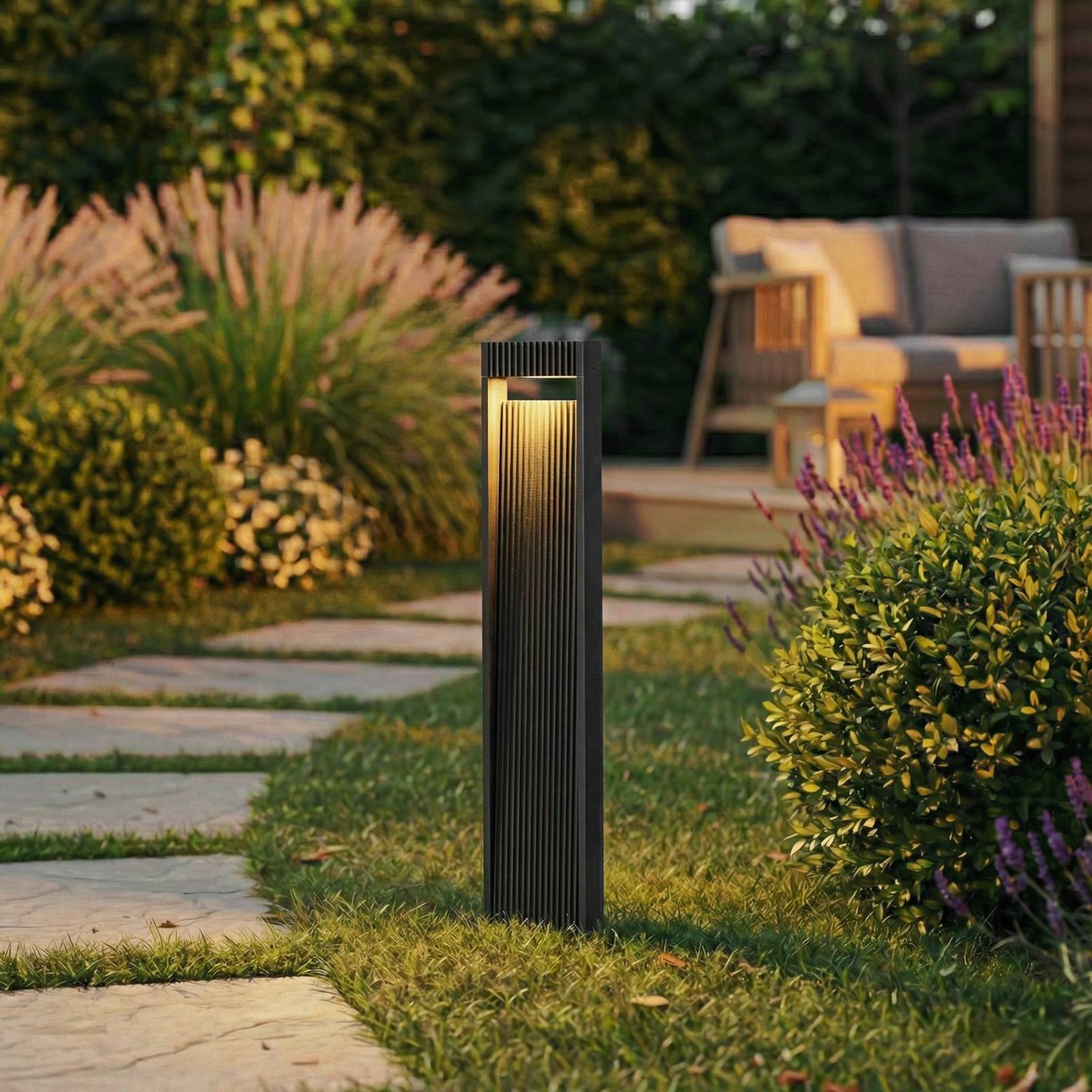 Lucande Słupek oświetleniowy LED Tavion, 80 cm, antracyt, IP65