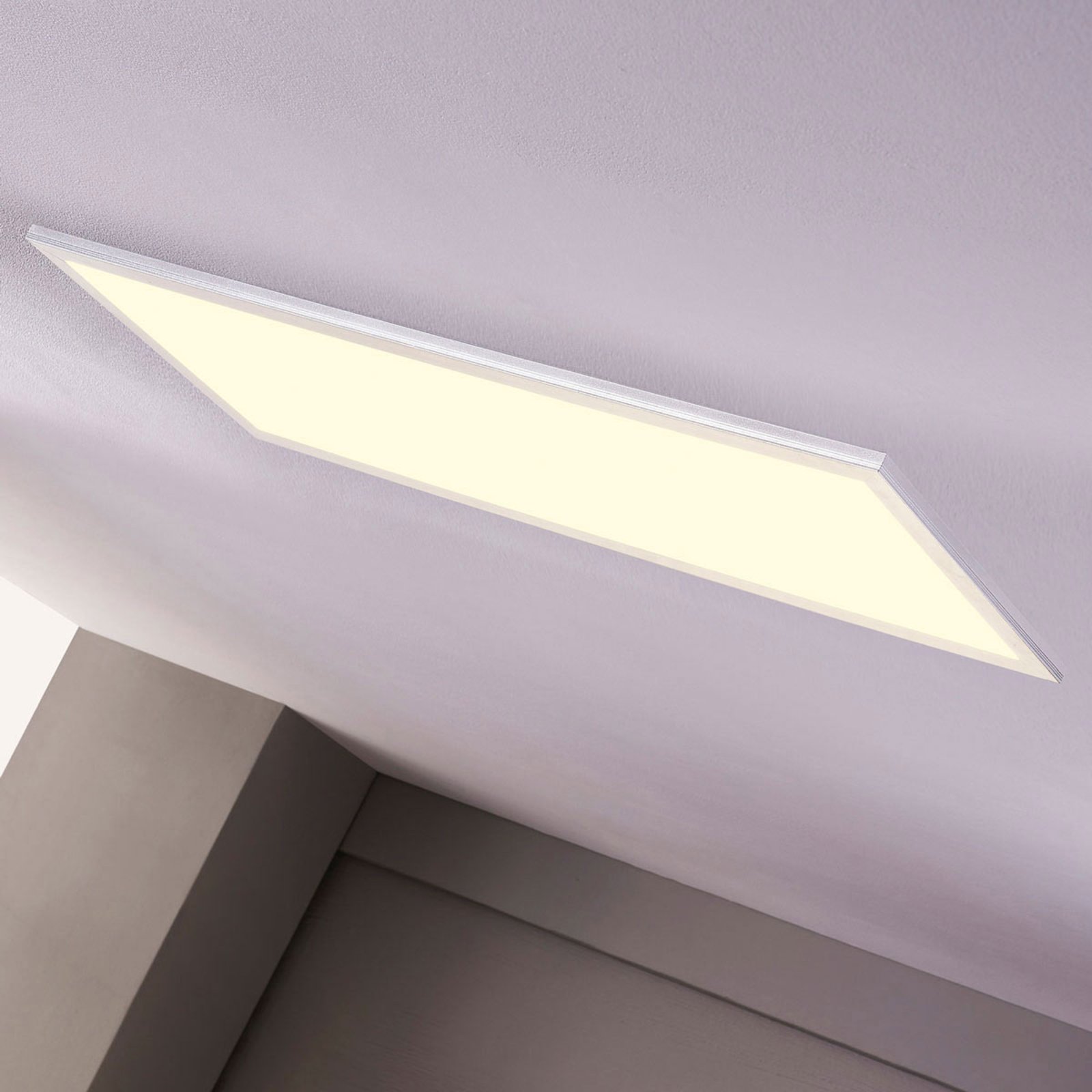 Livel LED taklampa CCT 120x30 Vit/Silver - Lindby