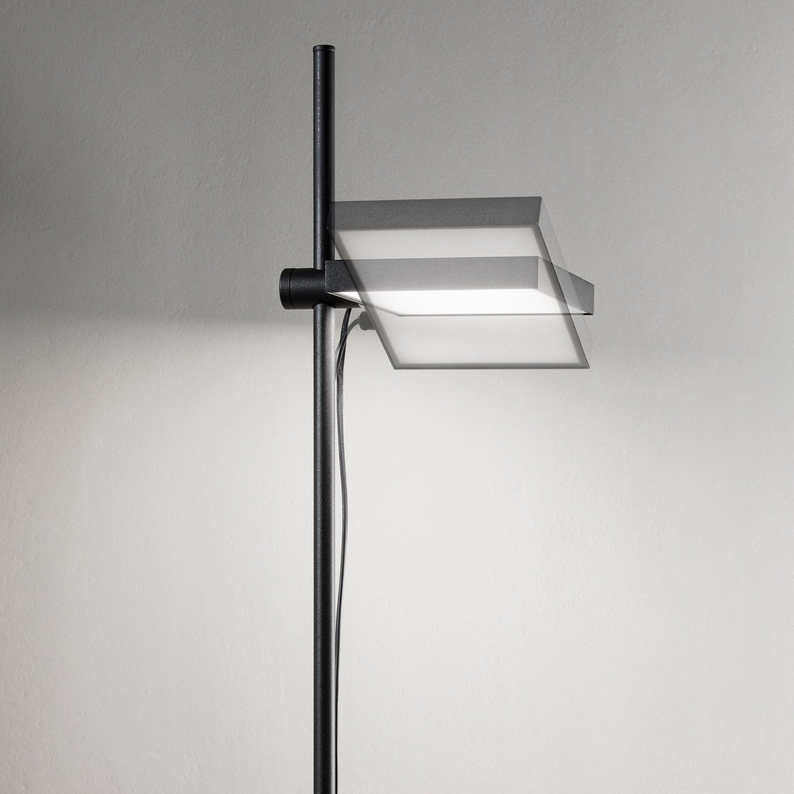 Ideal Lux LED-gulvlampe Lift, svart, metall, høyde 180 cm