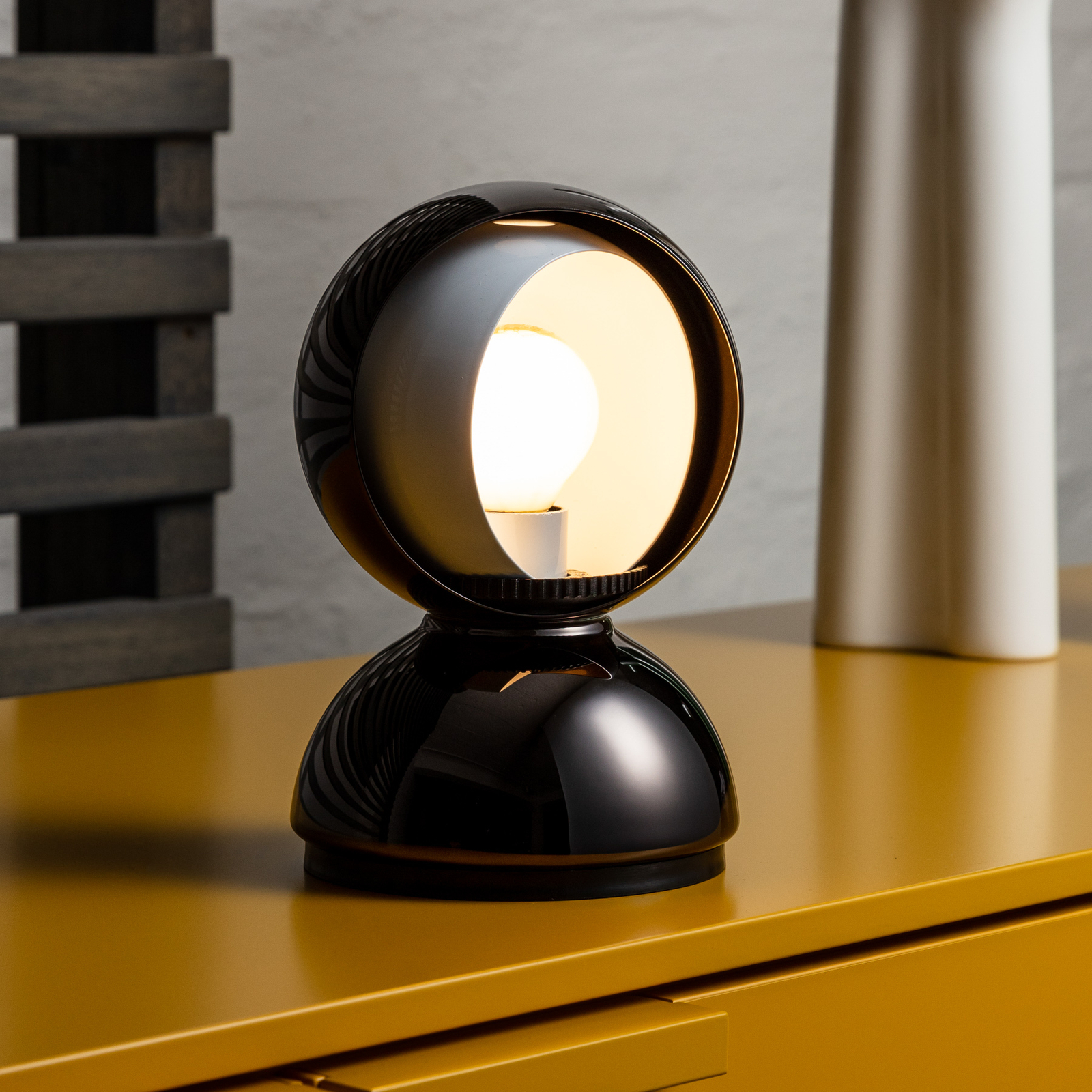 Artemide Eclisse lámpara de mesa, negro brillante