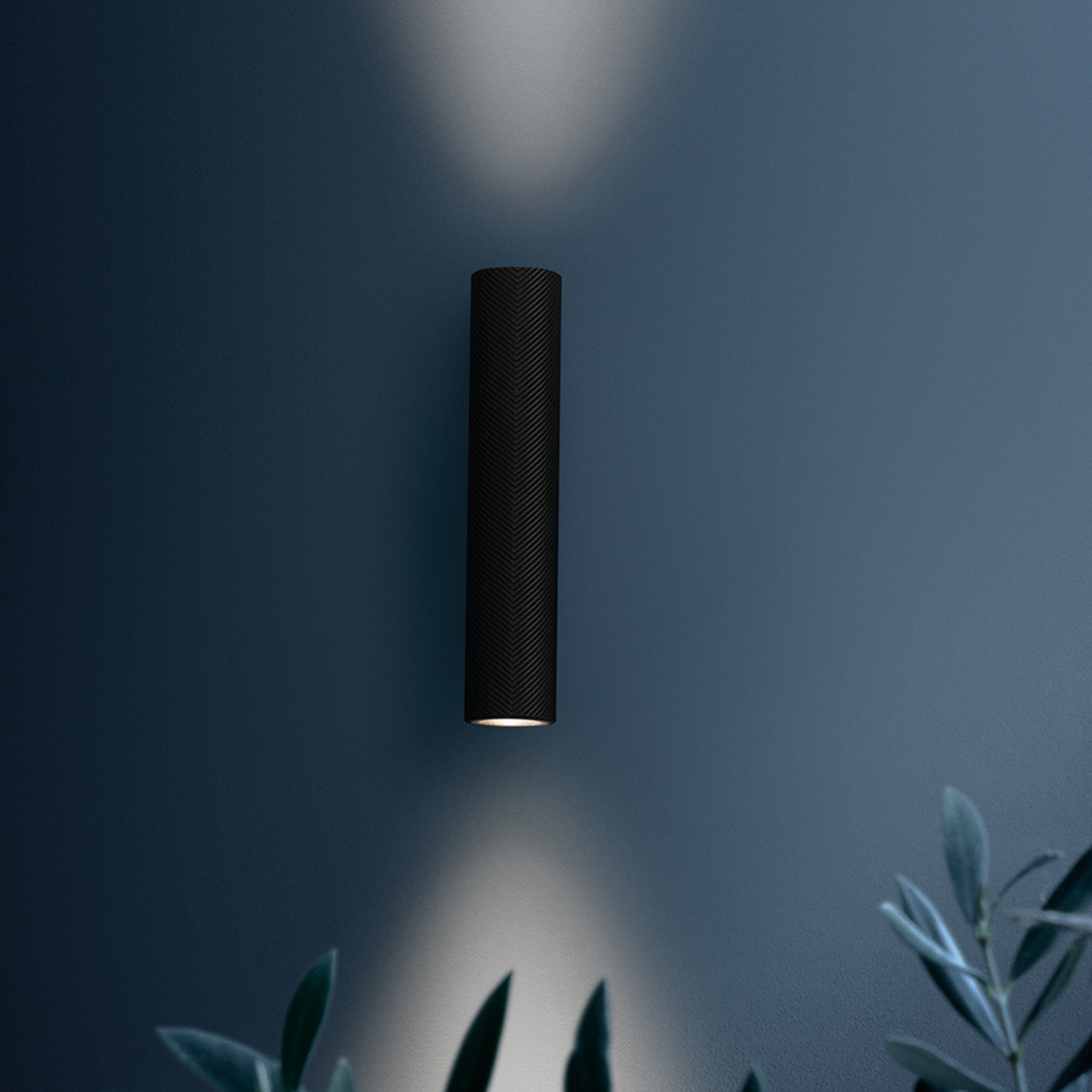 FLOS Flauta Spiga 1 applique d'extérieur, 2.700K noir