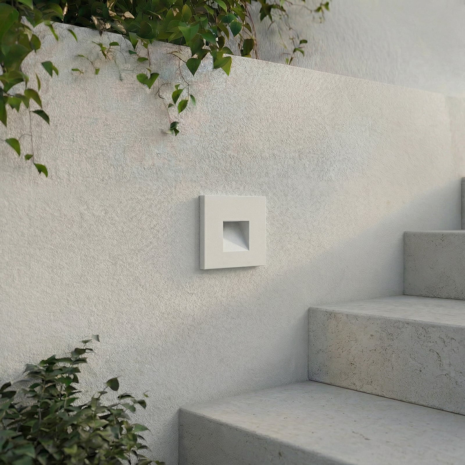 Alune LED innfelt vegglampe, kantet, hvit, IP65 8 x 8 cm - Lindby