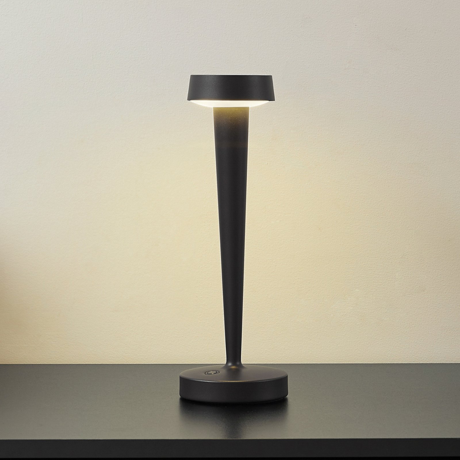 Lucande LED-Akku-Kerzenständer Lea, Vase, dunkelbraun, 28 cm