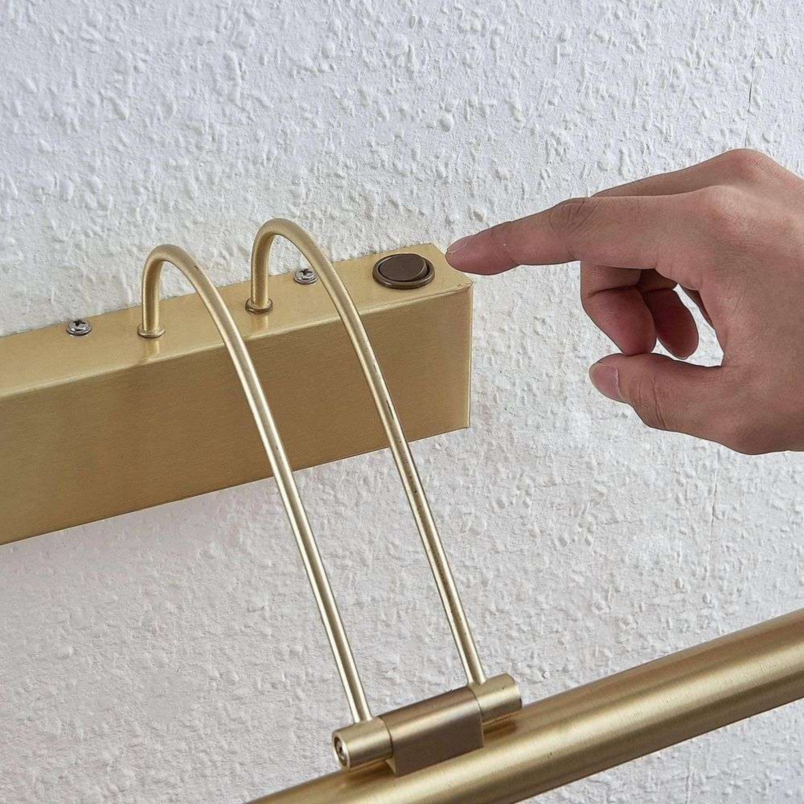 Mailine LED Nástenné Svietidlo Brass - Lindby