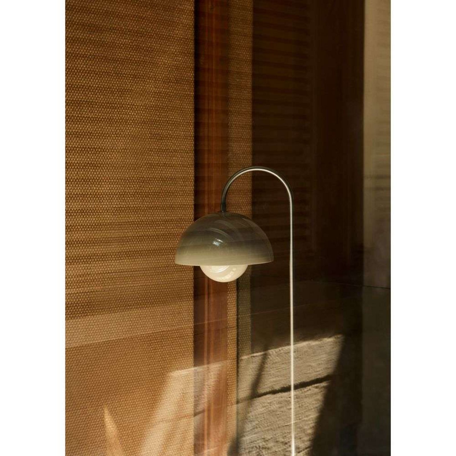 Flowerpot VP12 Golvlampa Grey Beige - &Tradition