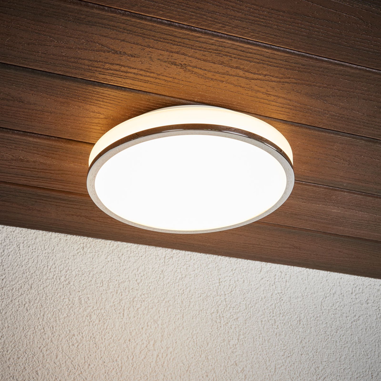 Lyss Round LED Ceiling Lamp IP44 Ø28 Chrome - Lindby