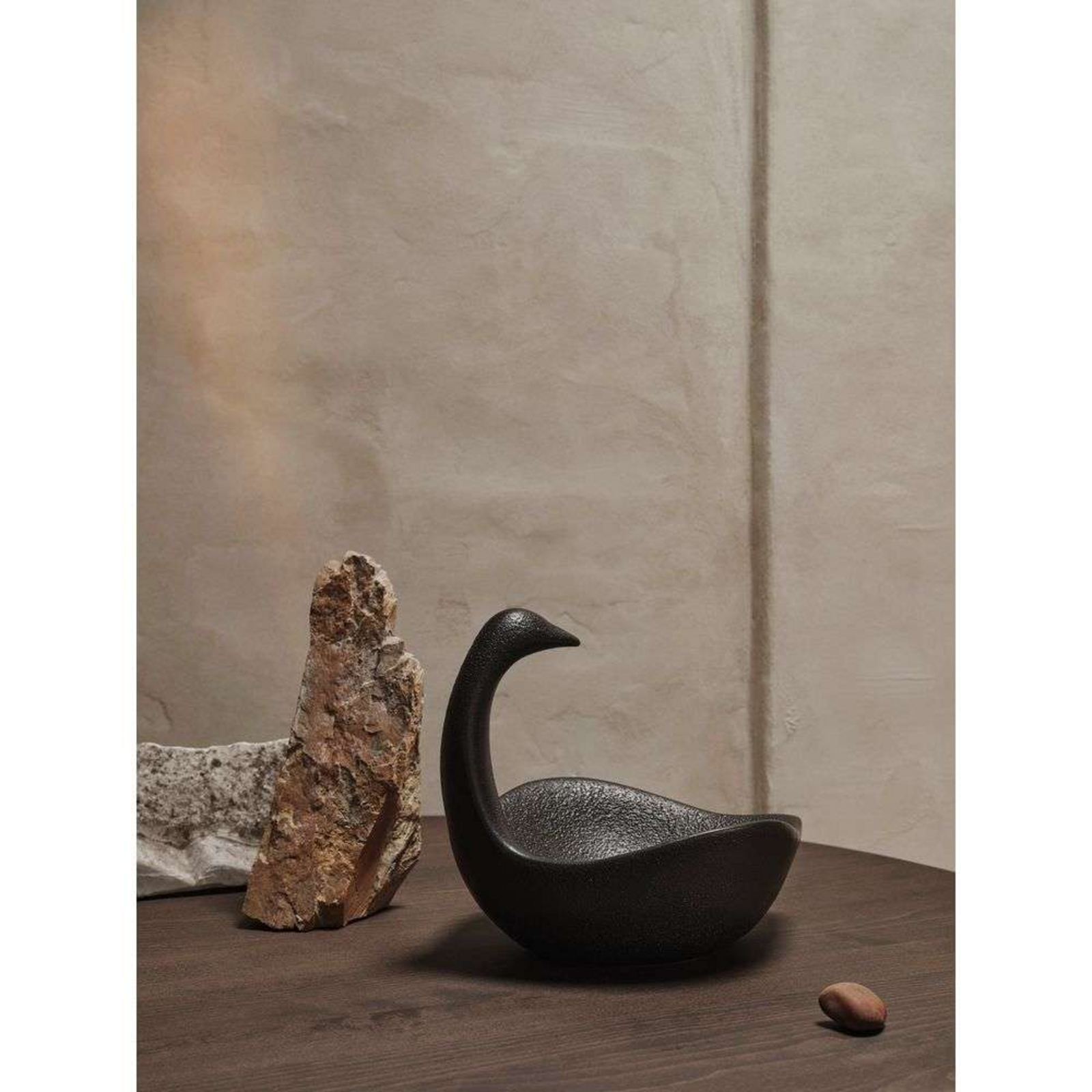 Swan Centrepiece Crna - ferm LIVING