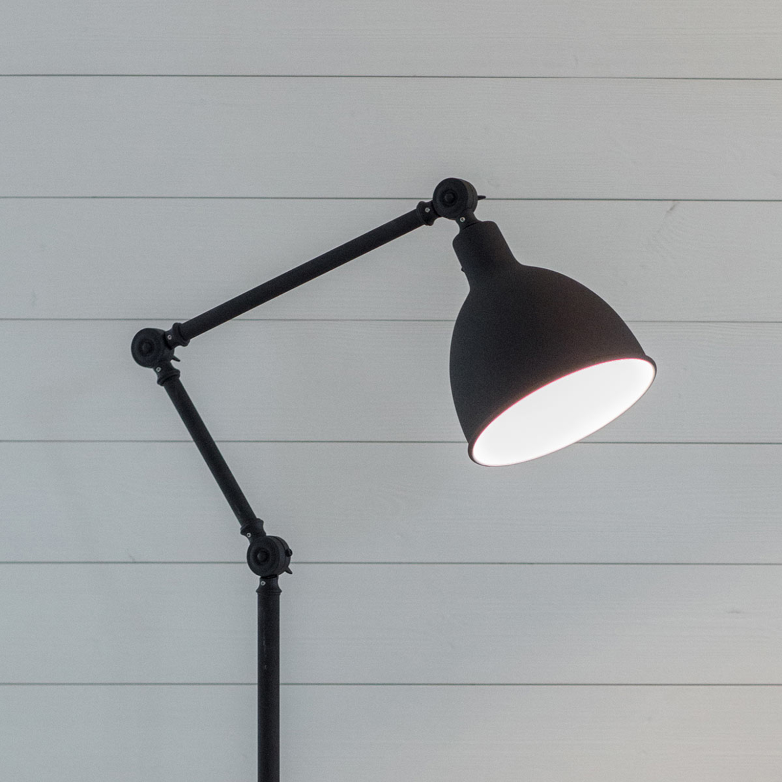 By Rydéns Bazar floor lamp with sand finish